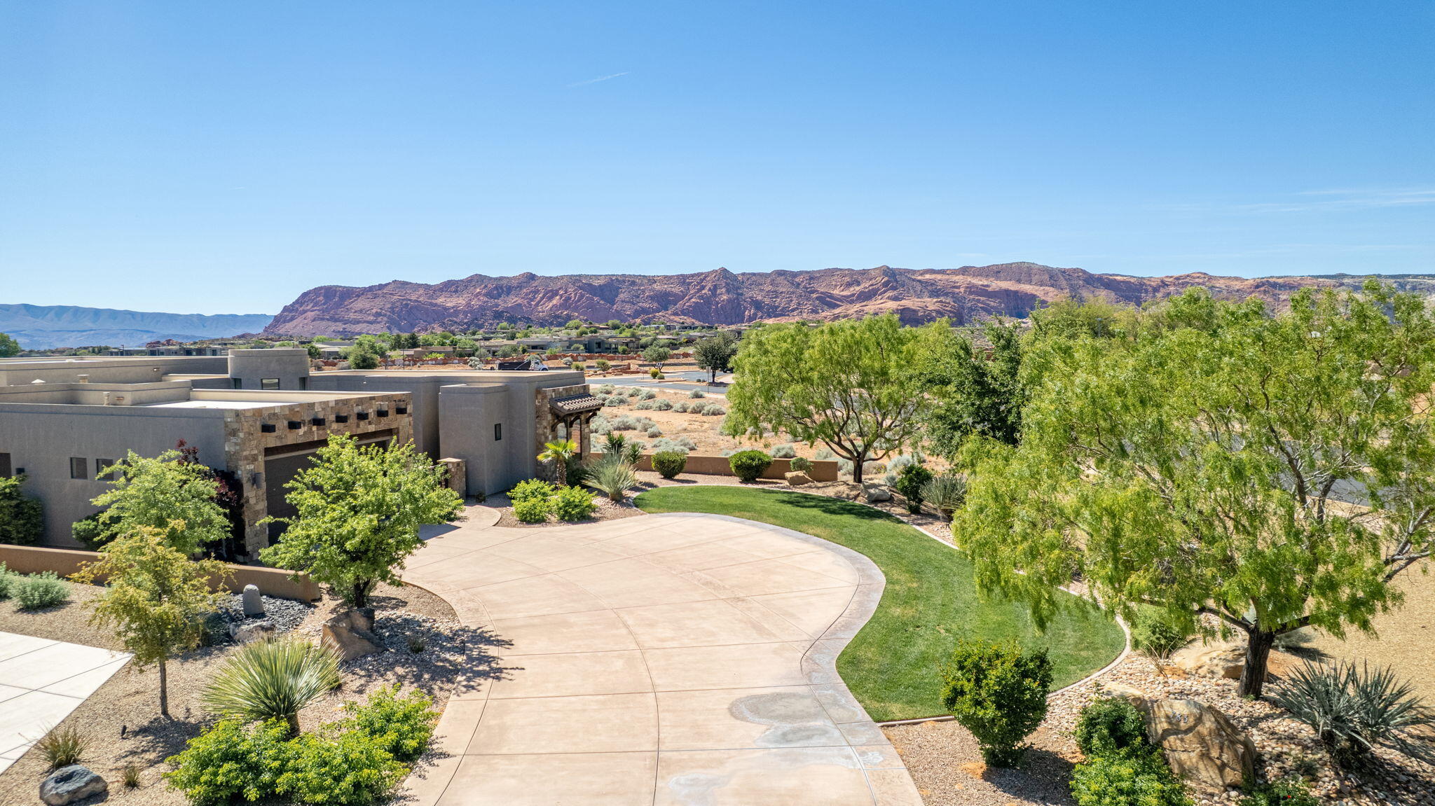 LEDGES OF ST GEORGE - Residential