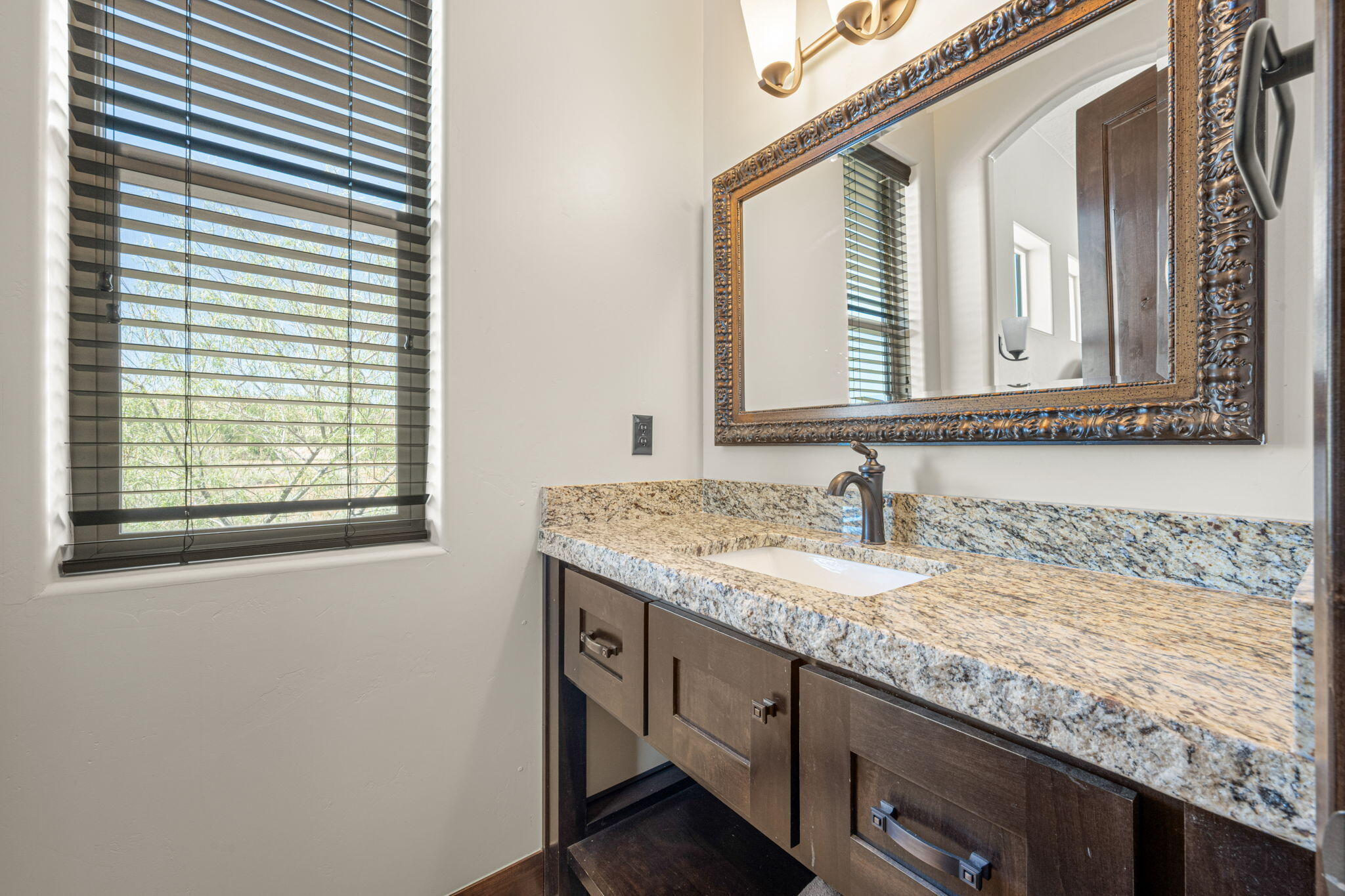 LEDGES OF ST GEORGE - Residential