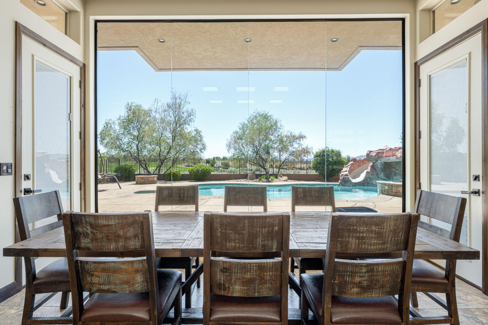 LEDGES OF ST GEORGE - Residential