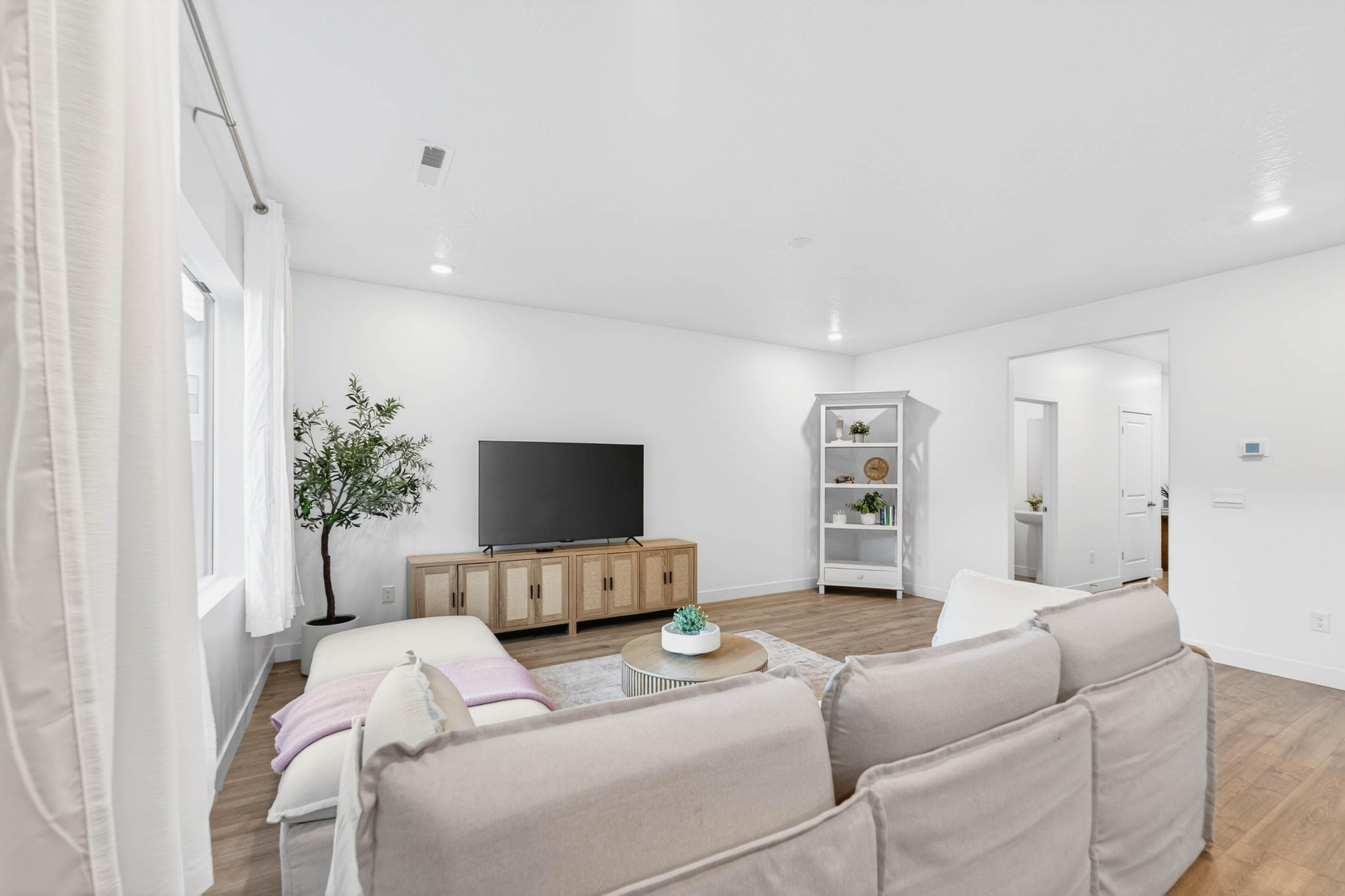 STANDING ROCK EAST AT LONG VALLEY - Residential