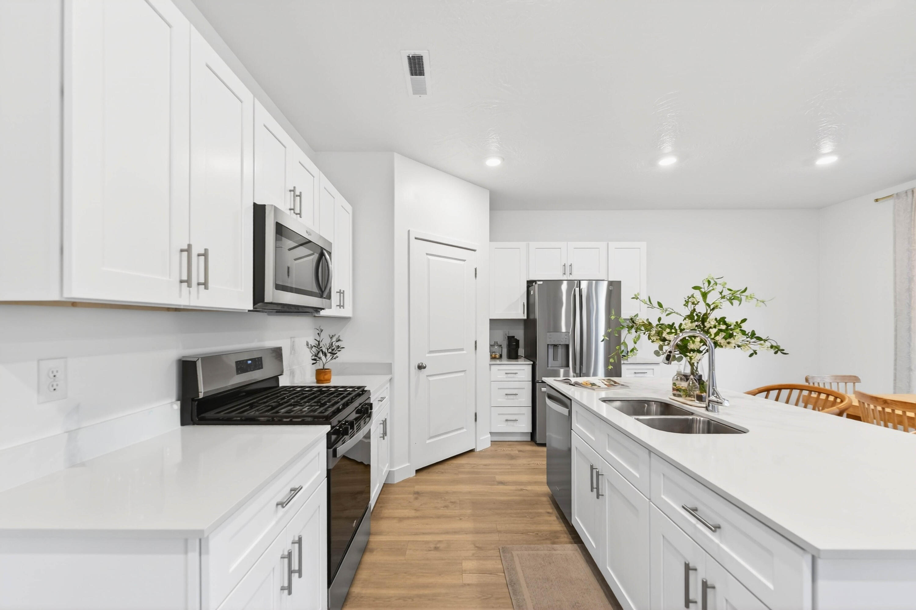 STANDING ROCK EAST AT LONG VALLEY - Residential