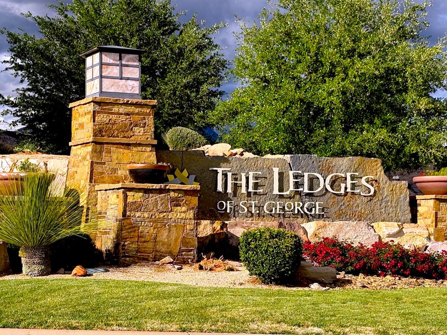 14.05-acre development parcel, zoned PD-R. 
Located inside the West Gate at The Ledges of St. George and part of the Master Plan.  Contact agent for more information and access to see the property.