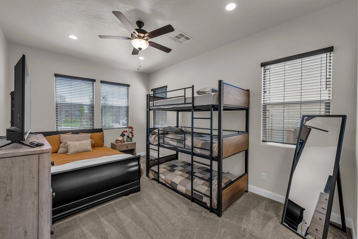 LEDGES OF ST GEORGE WHITE ROCKS - Residential