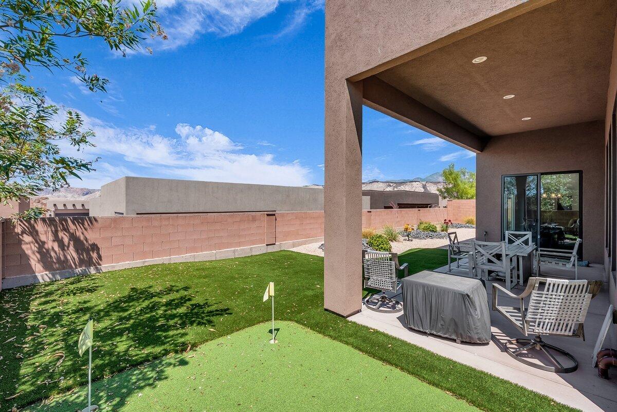 LEDGES OF ST GEORGE WHITE ROCKS - Residential