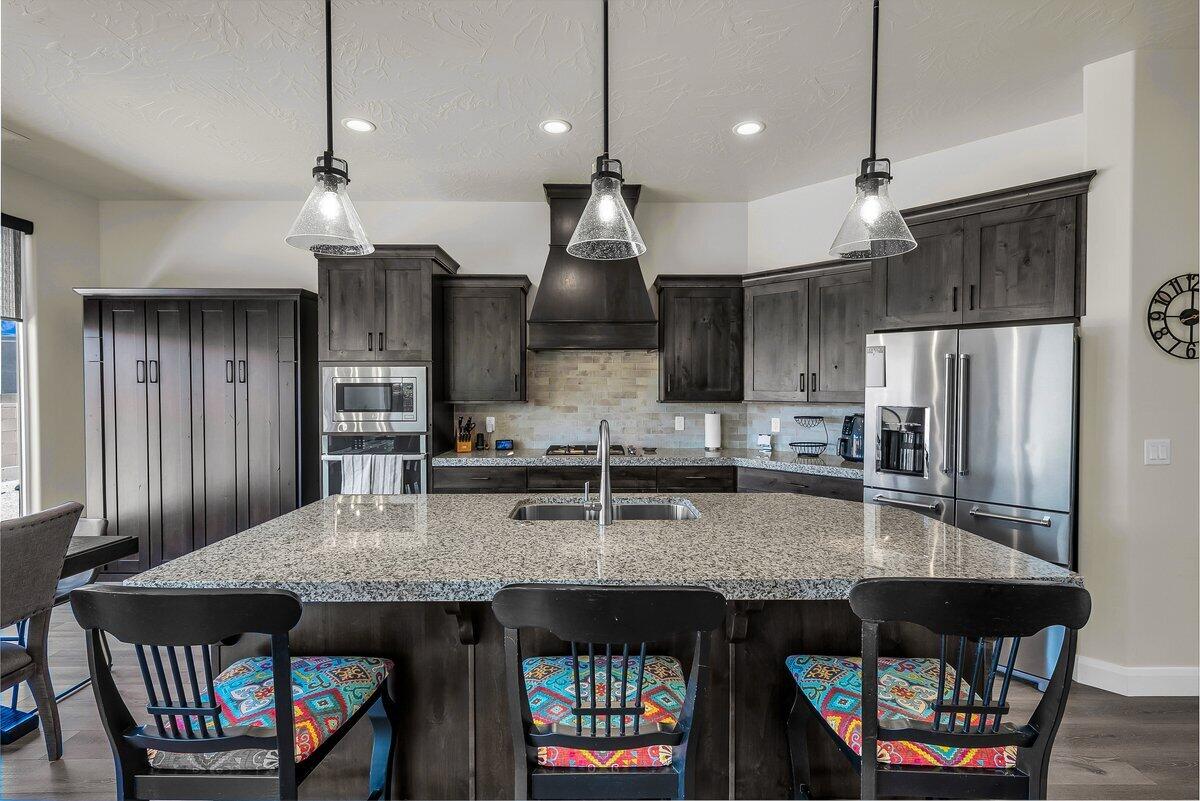 LEDGES OF ST GEORGE WHITE ROCKS - Residential