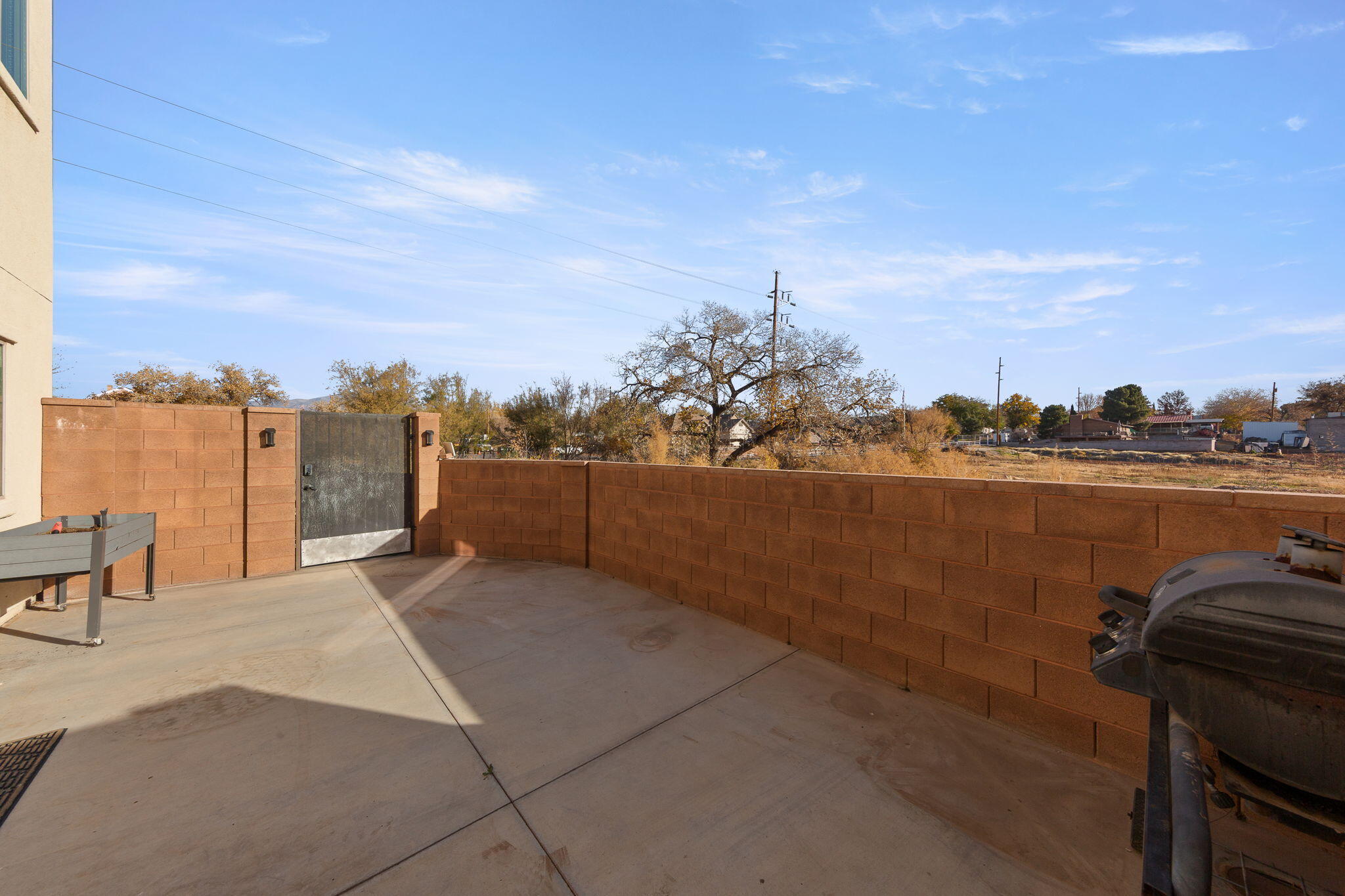 CREEKSIDE TOWNHOMES - Residential