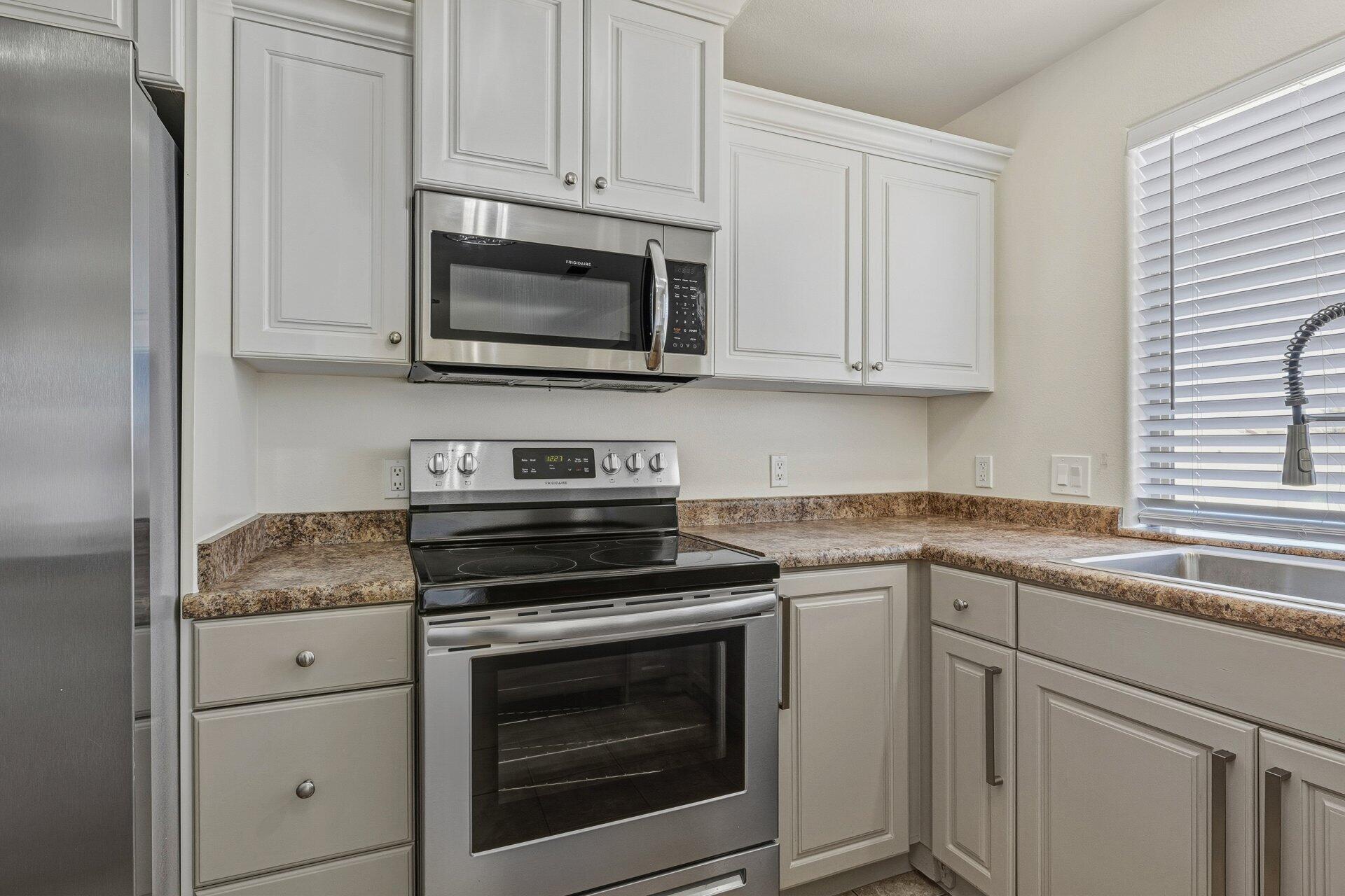 SUNVIEW TOWNHOMES - Residential