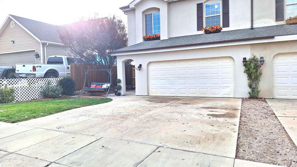 Photo of 706 S 75 E, Cedar City, UT 84720 (MLS # 25-266947)