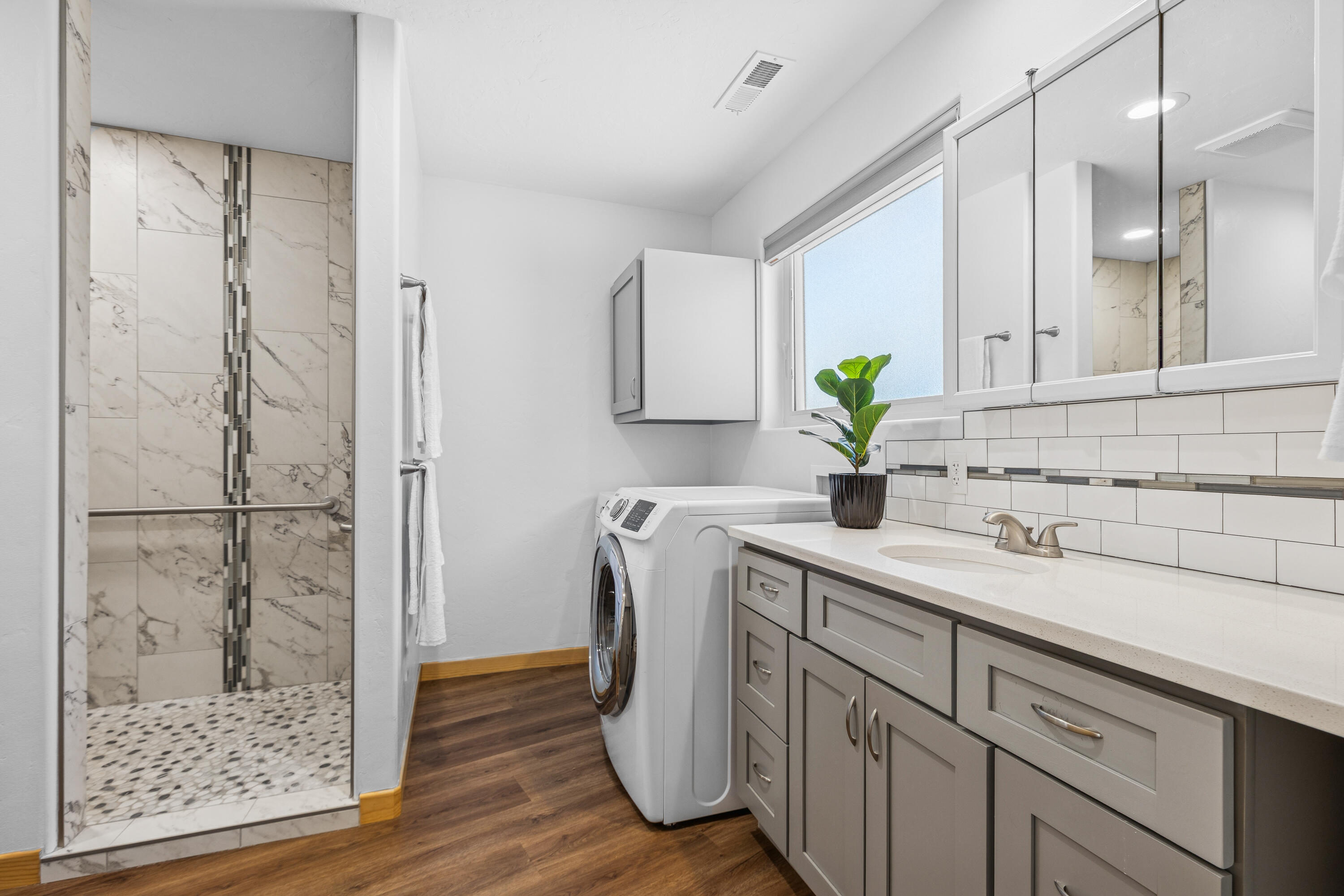 SPRINGDALE TOWNSITE - Residential