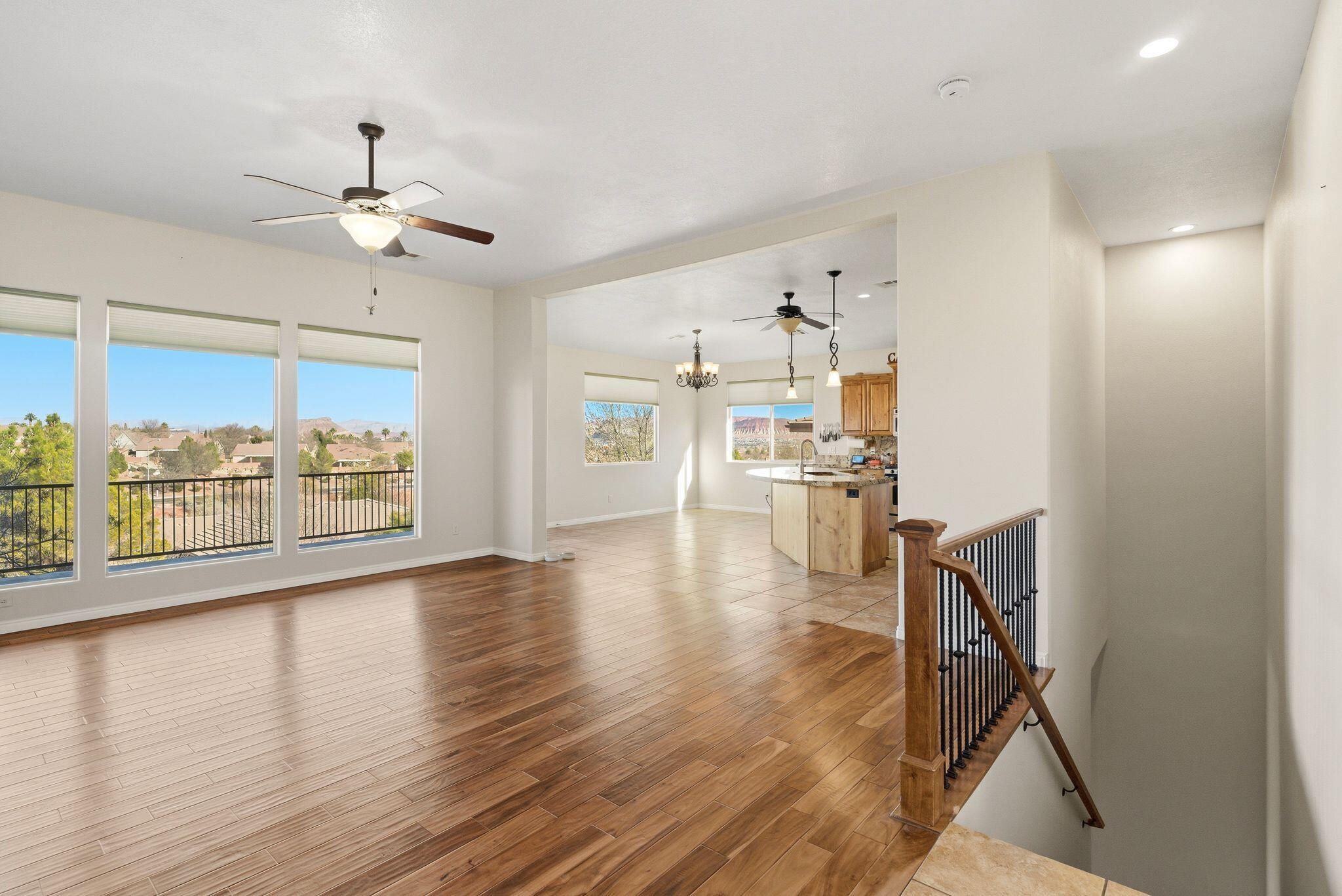 PRIMROSE POINT - Residential