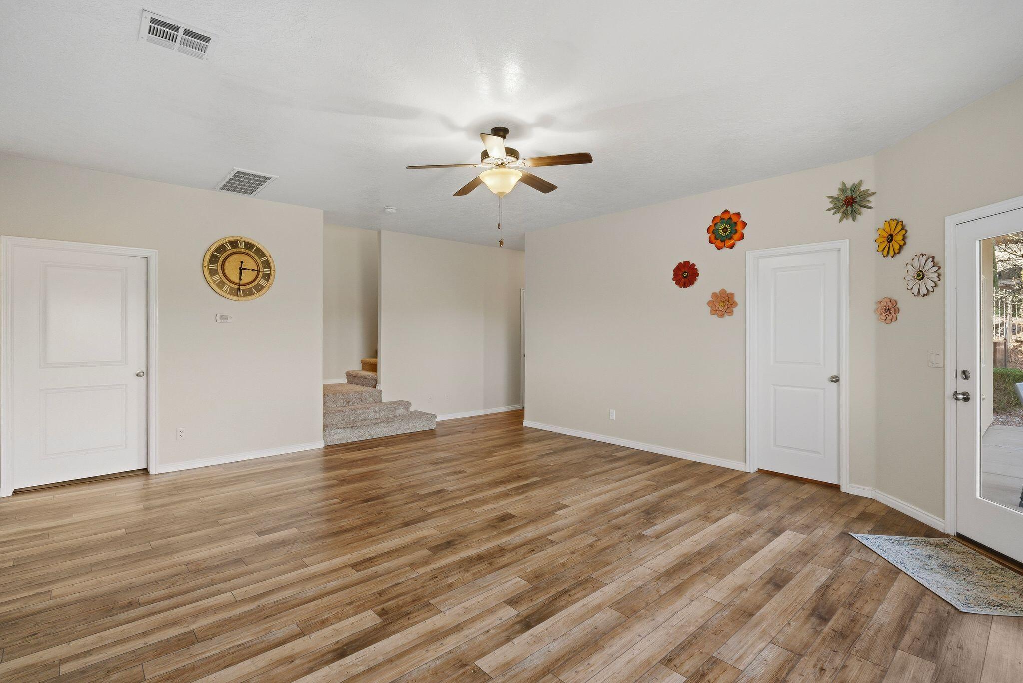 PRIMROSE POINT - Residential