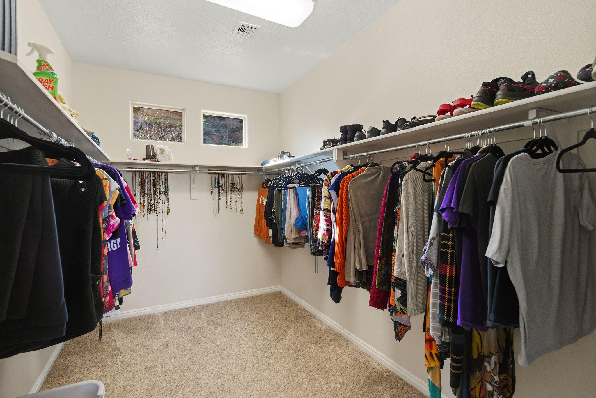 PRIMROSE POINT - Residential