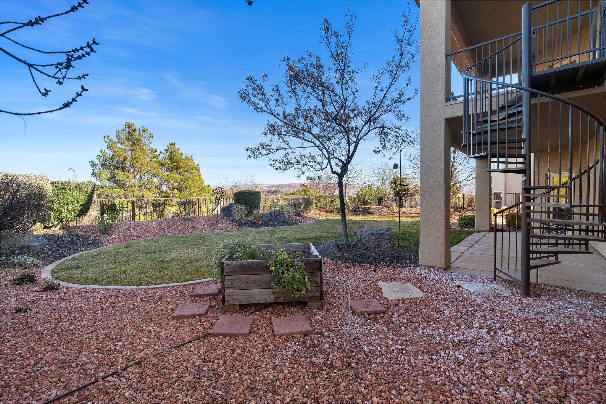 PRIMROSE POINT - Residential