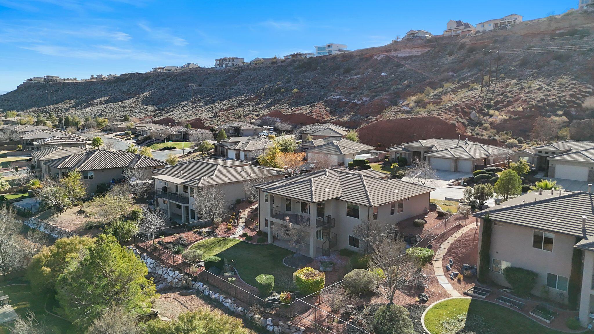 PRIMROSE POINT - Residential