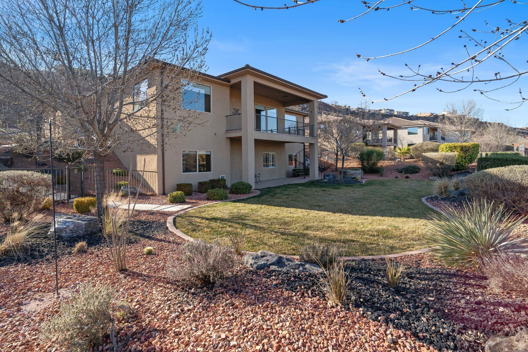 PRIMROSE POINT - Residential