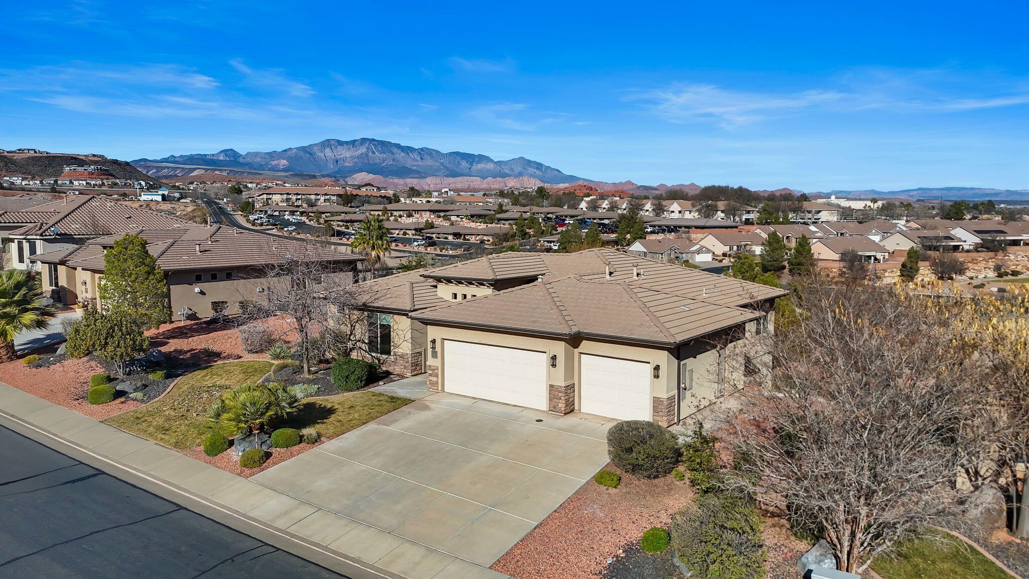 PRIMROSE POINT - Residential