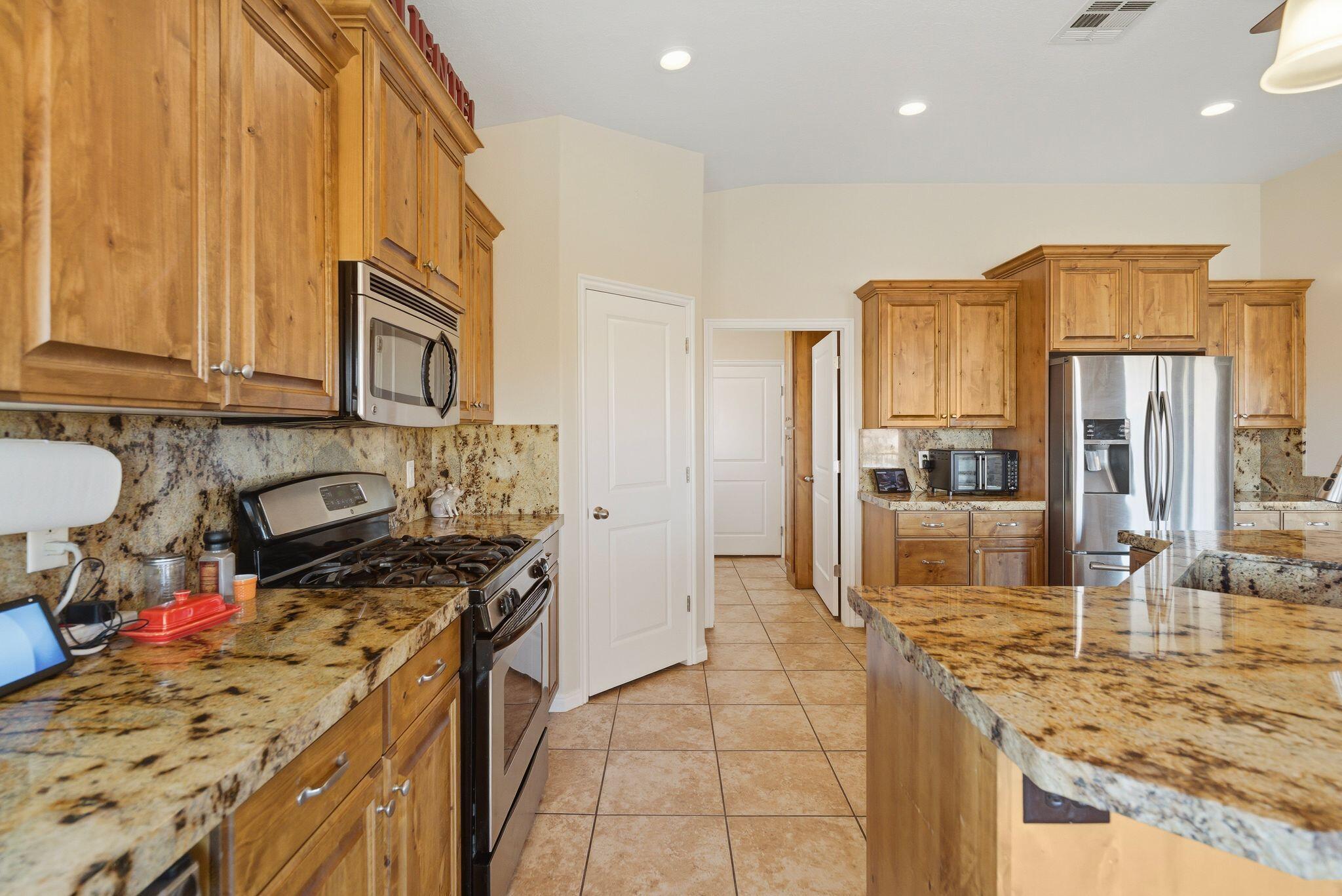 PRIMROSE POINT - Residential