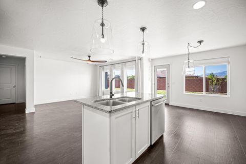 Tiny photo for 3049 E Livia DR, Saint George, UT 84790 (MLS # 26-271943)