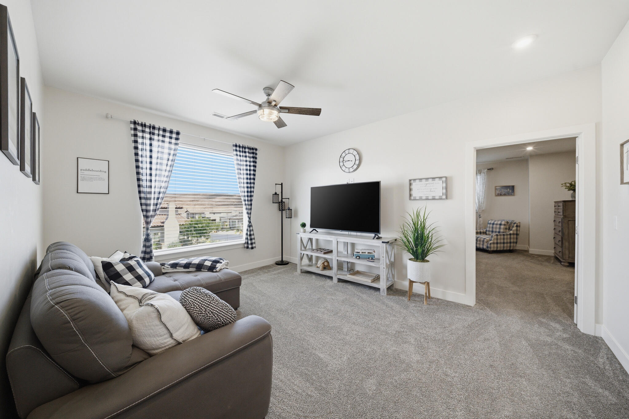 DESERT COLOR AUBURN HILLS - Residential