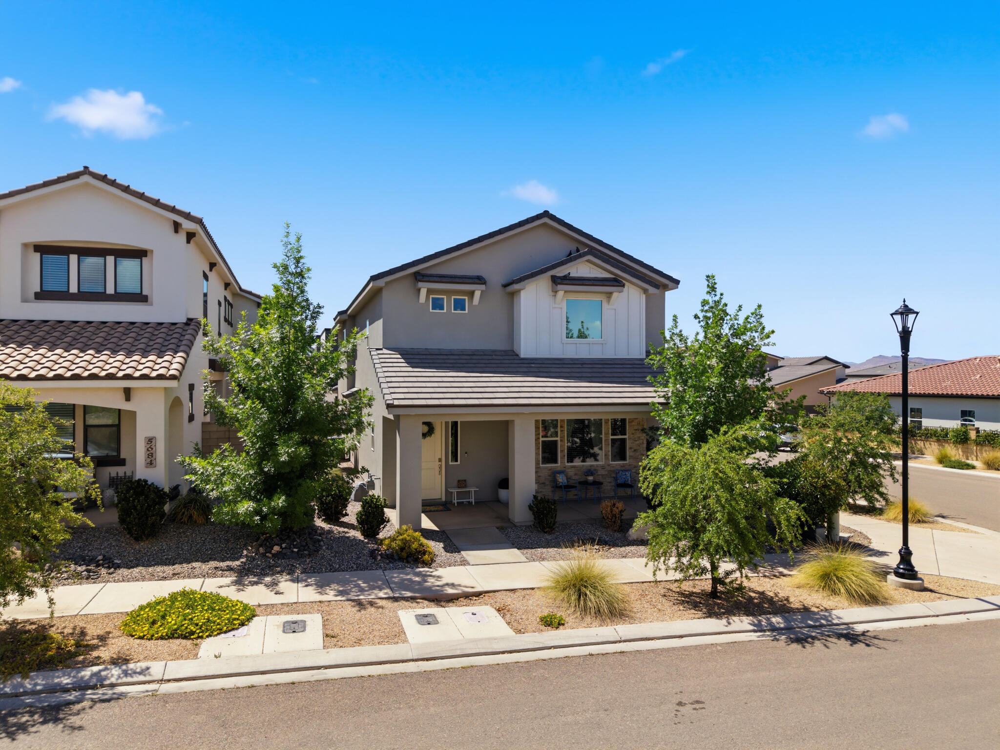 DESERT COLOR AUBURN HILLS - Residential