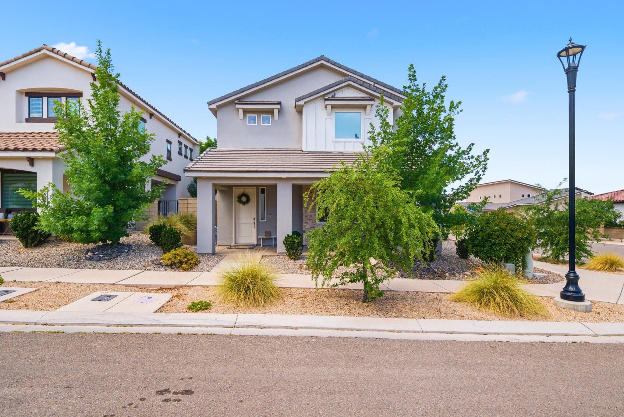 DESERT COLOR AUBURN HILLS - Residential