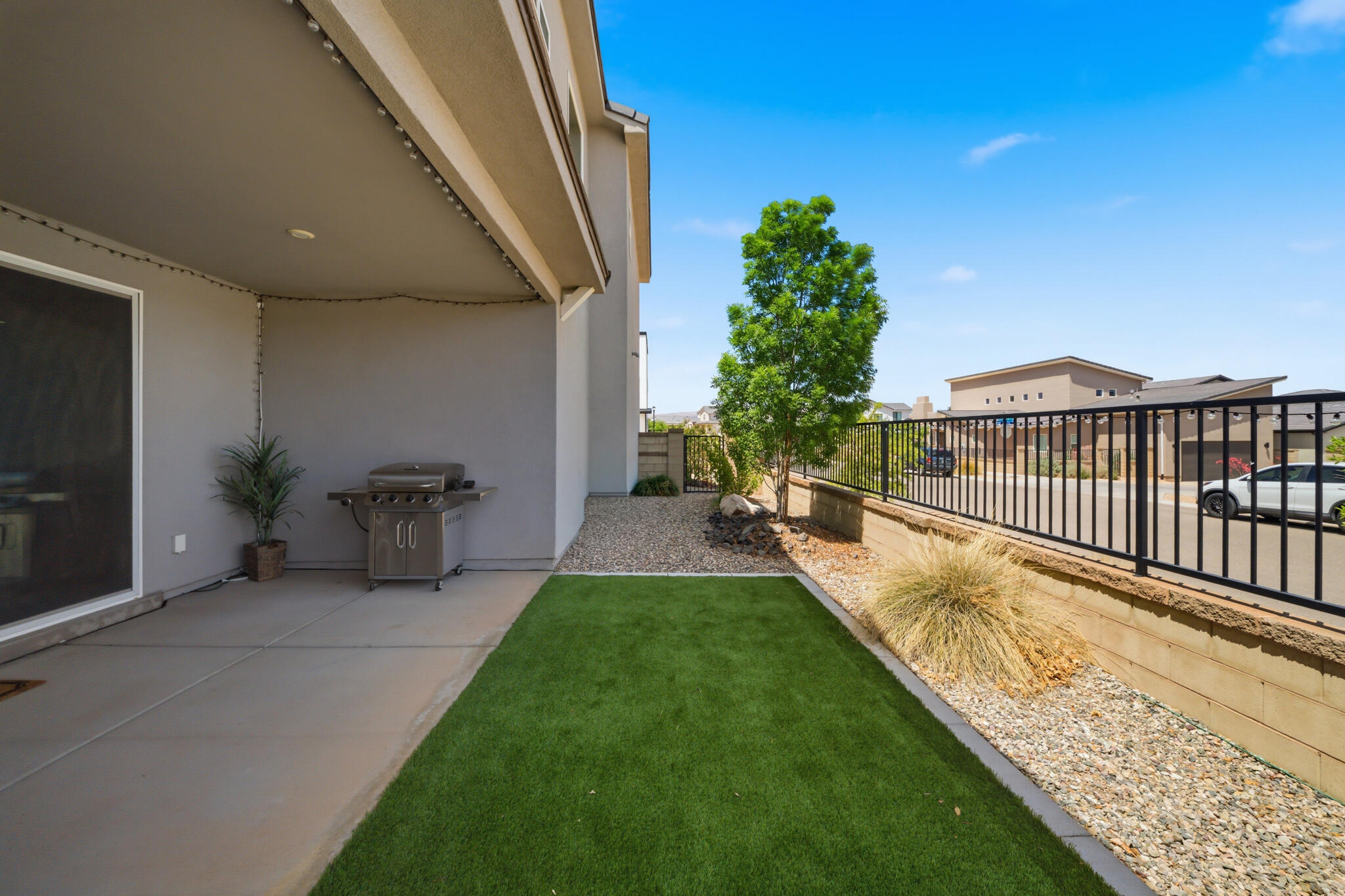 DESERT COLOR AUBURN HILLS - Residential