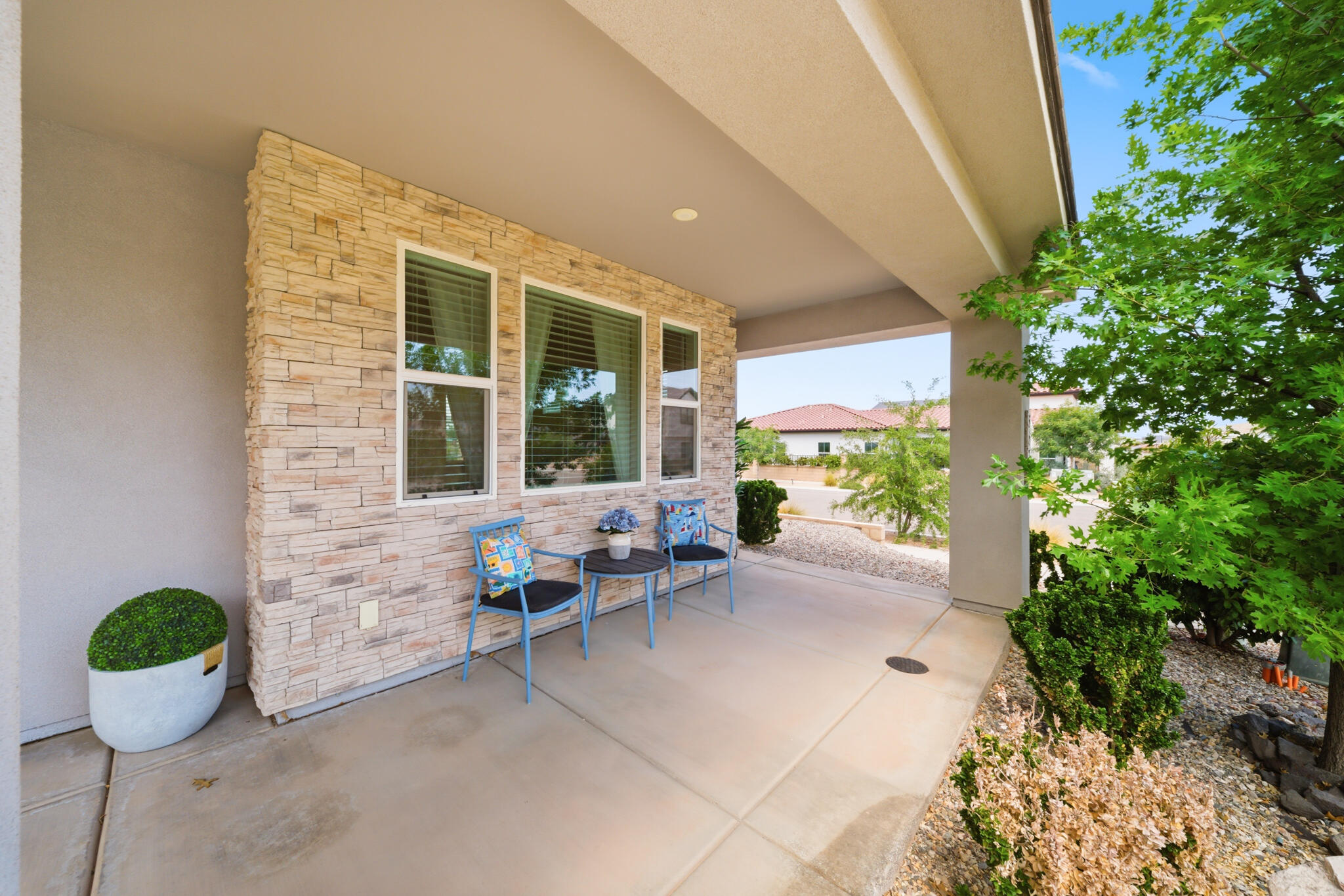 DESERT COLOR AUBURN HILLS - Residential
