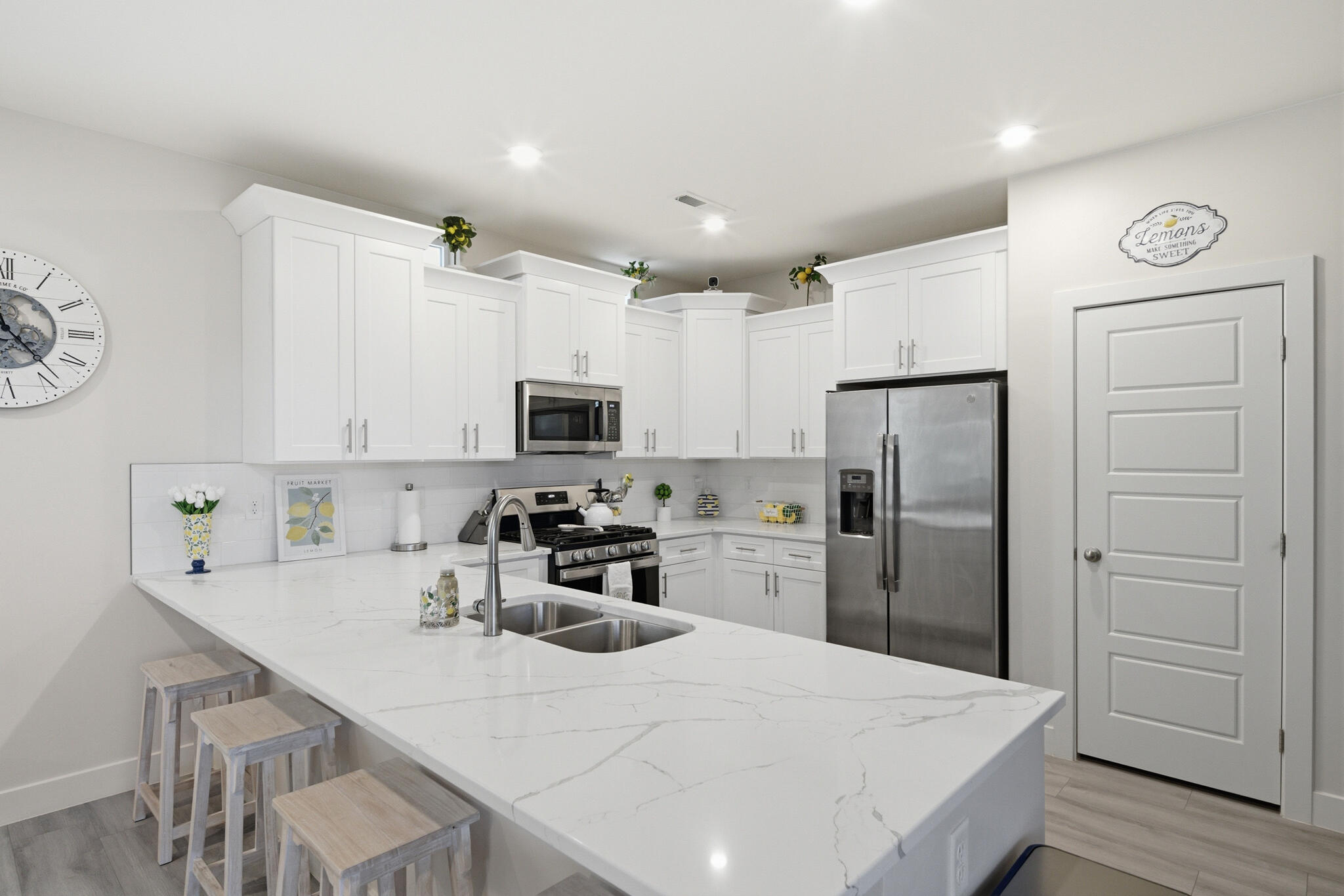 DESERT COLOR AUBURN HILLS - Residential