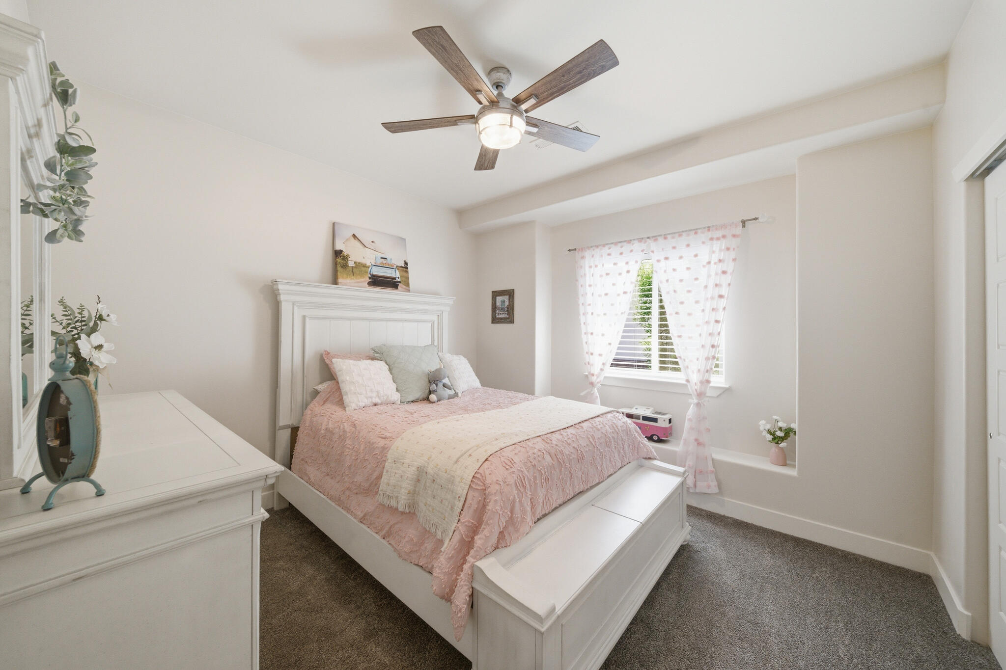 DESERT COLOR AUBURN HILLS - Residential