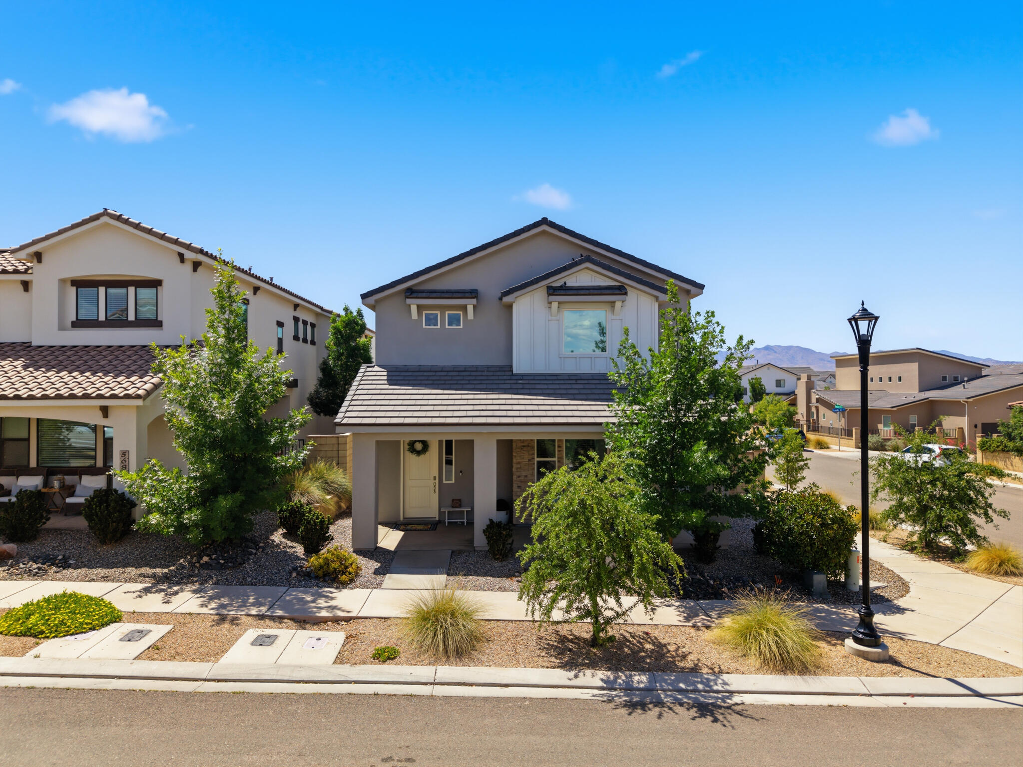 DESERT COLOR AUBURN HILLS - Residential