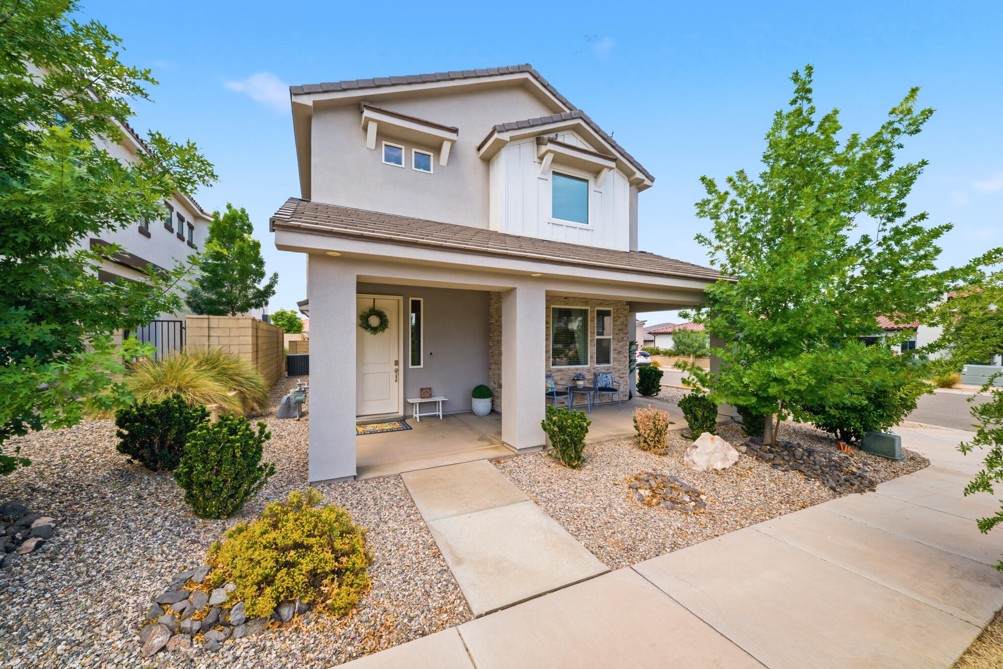 DESERT COLOR AUBURN HILLS - Residential