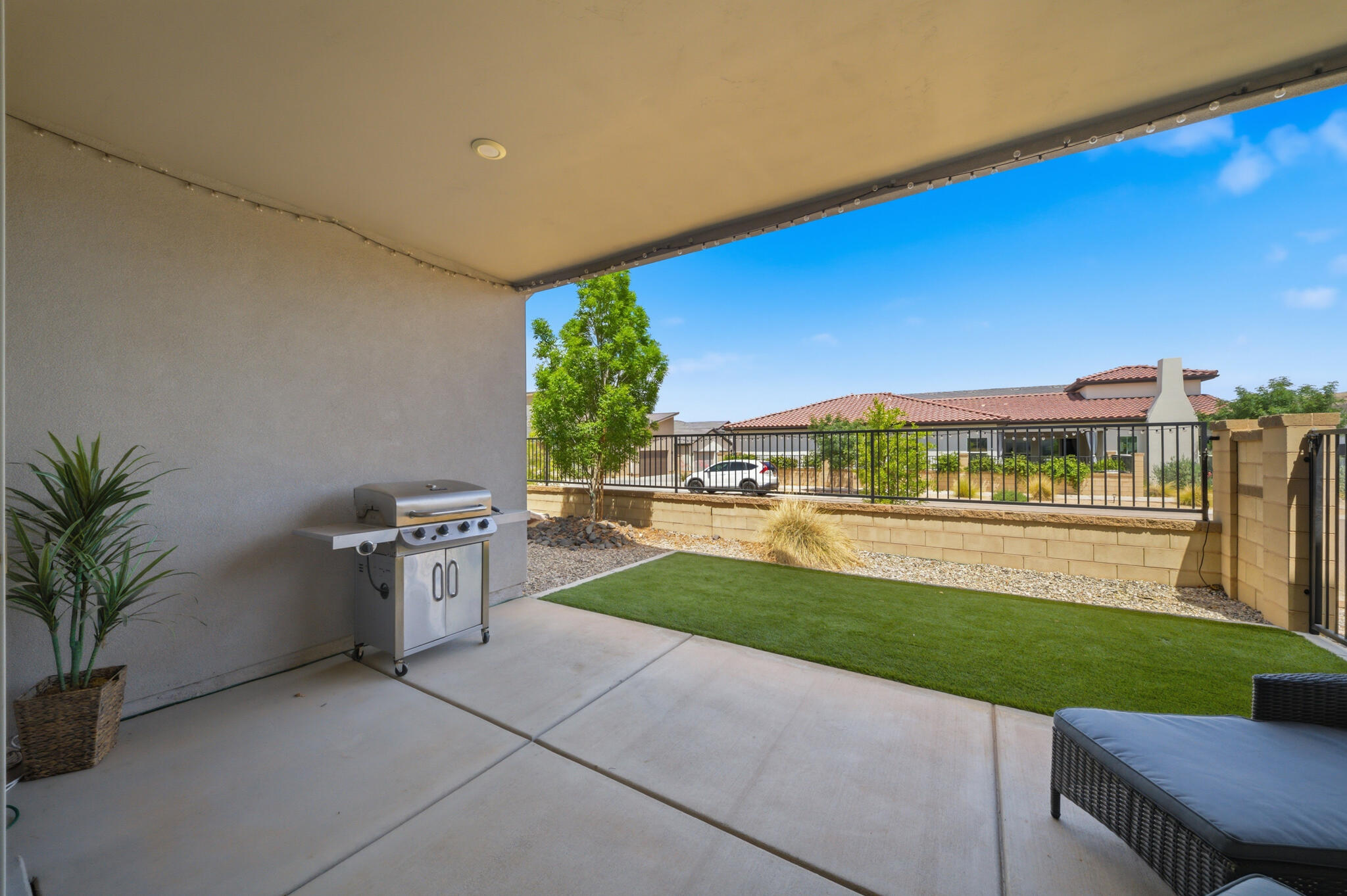 DESERT COLOR AUBURN HILLS - Residential