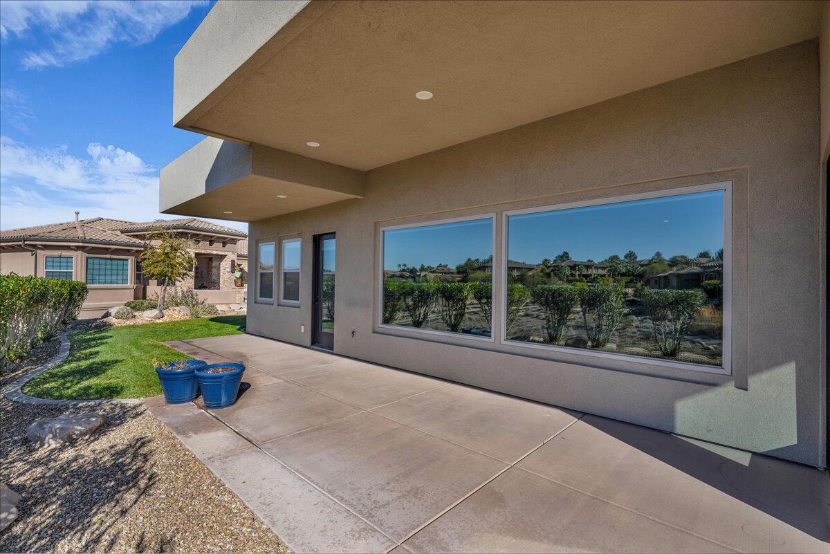 STONE CLIFF - Residential