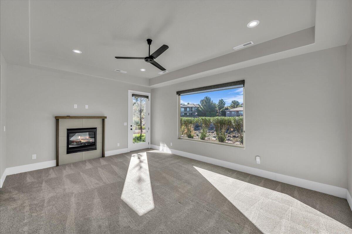 STONE CLIFF - Residential