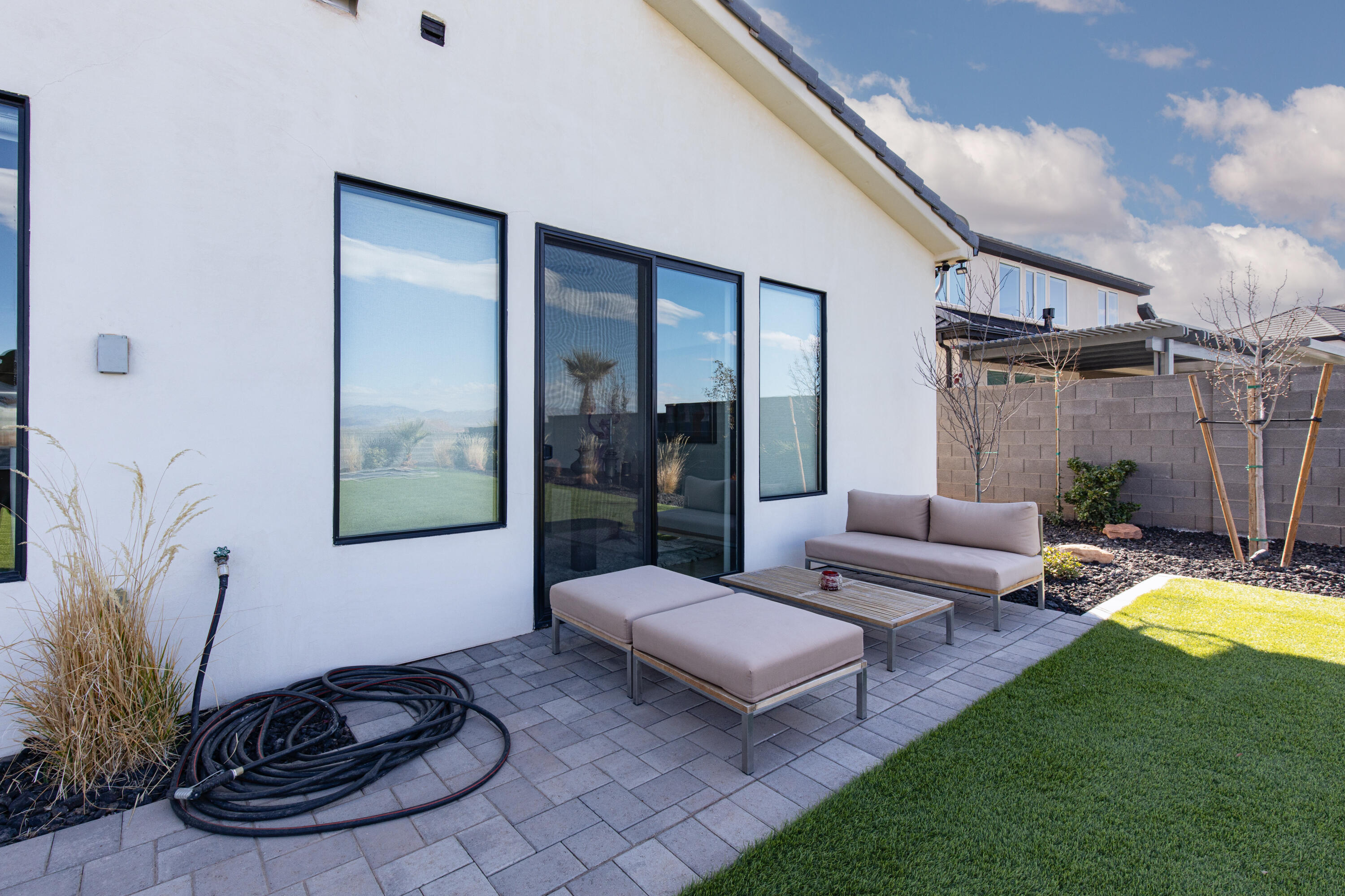 TEAKWOOD - Residential