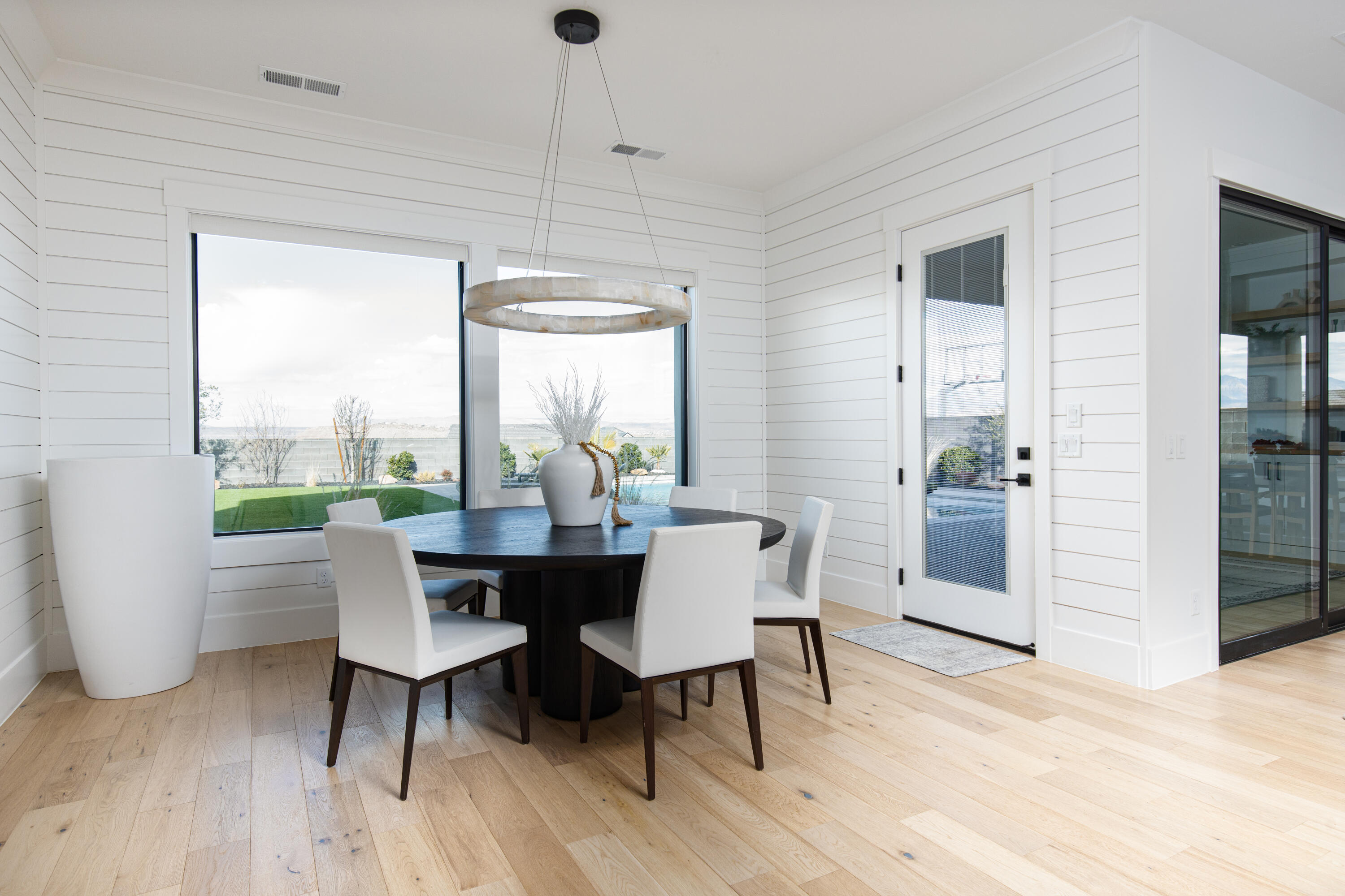 TEAKWOOD - Residential