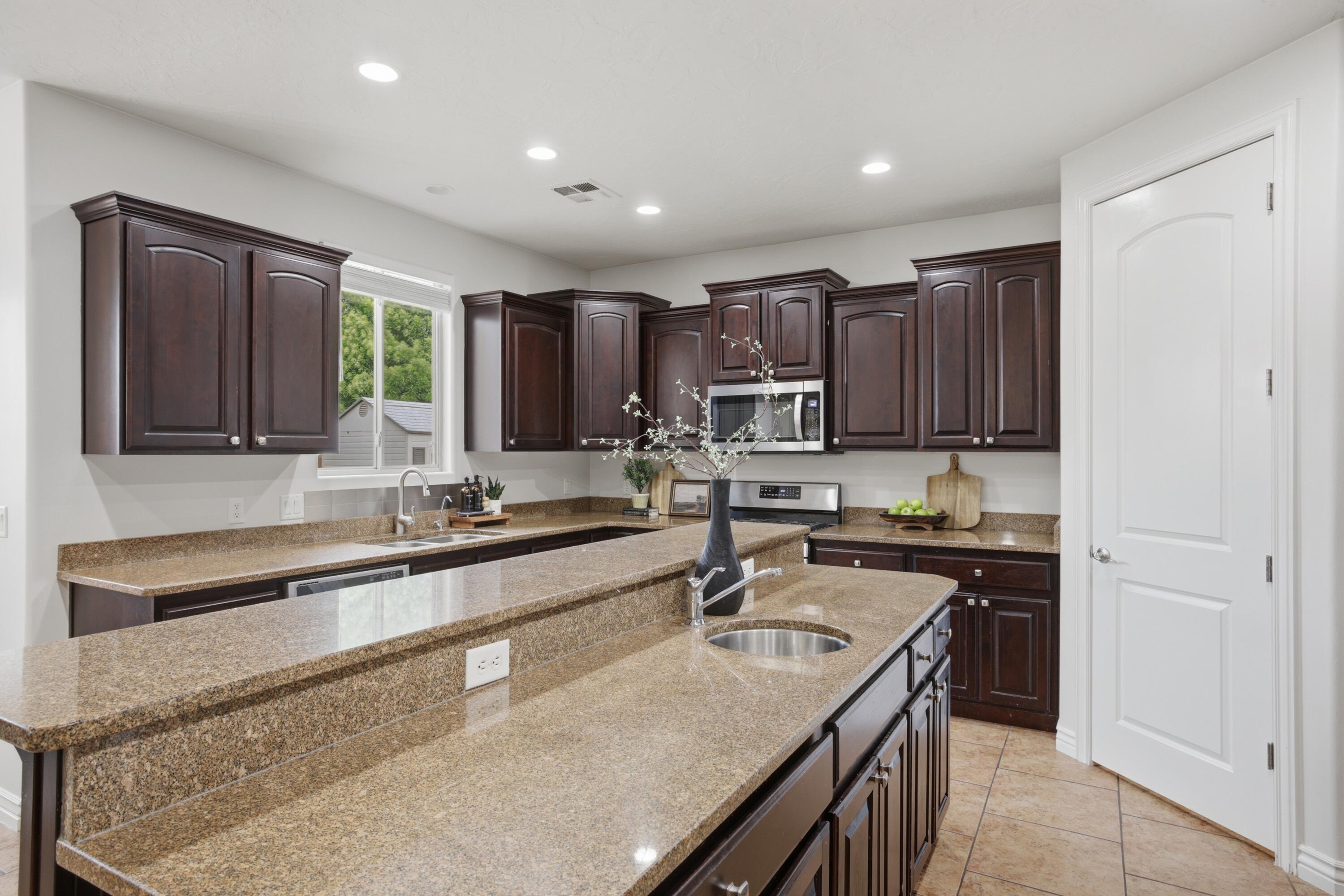 STONECREEK MEADOWS - Residential