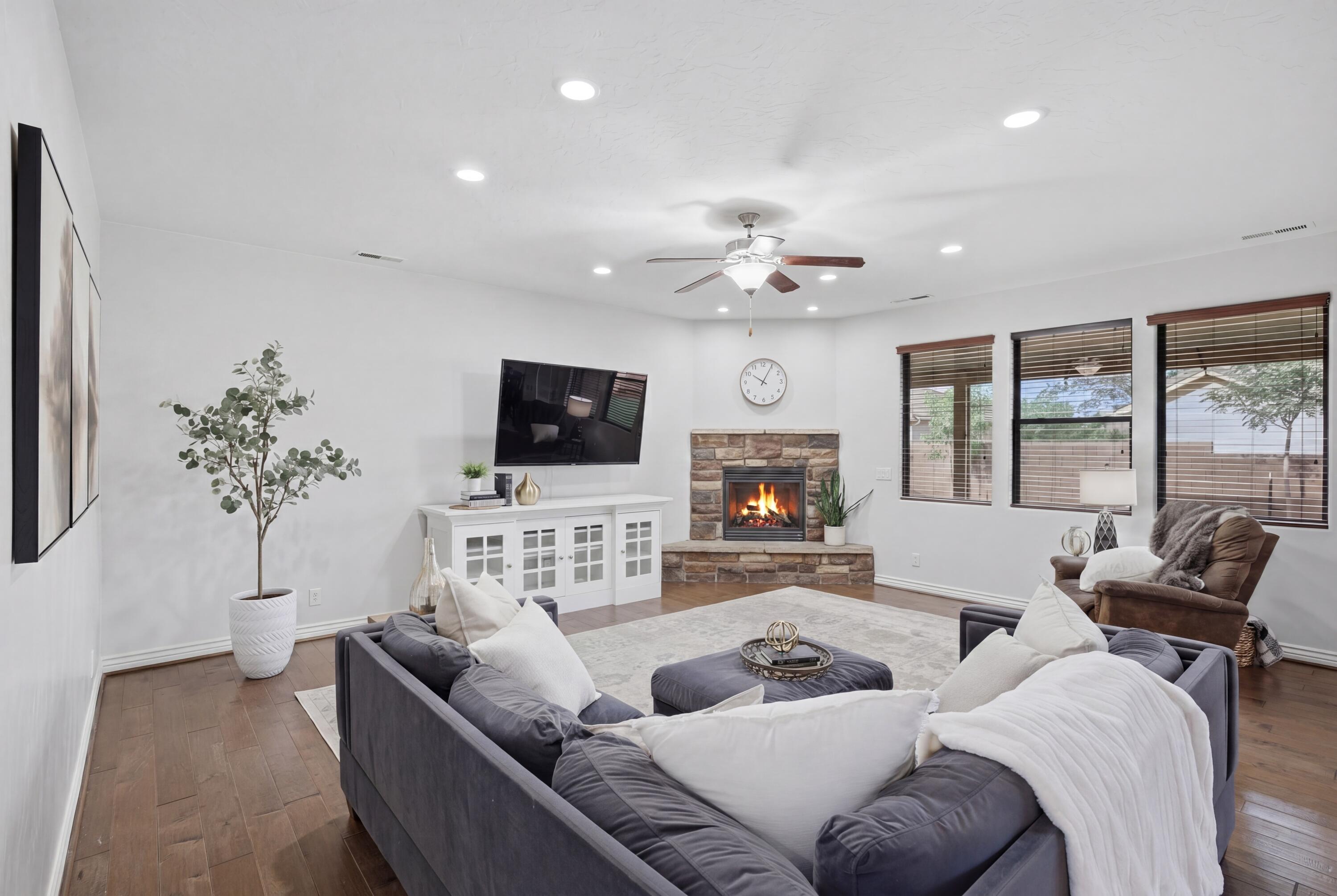 STONECREEK MEADOWS - Residential