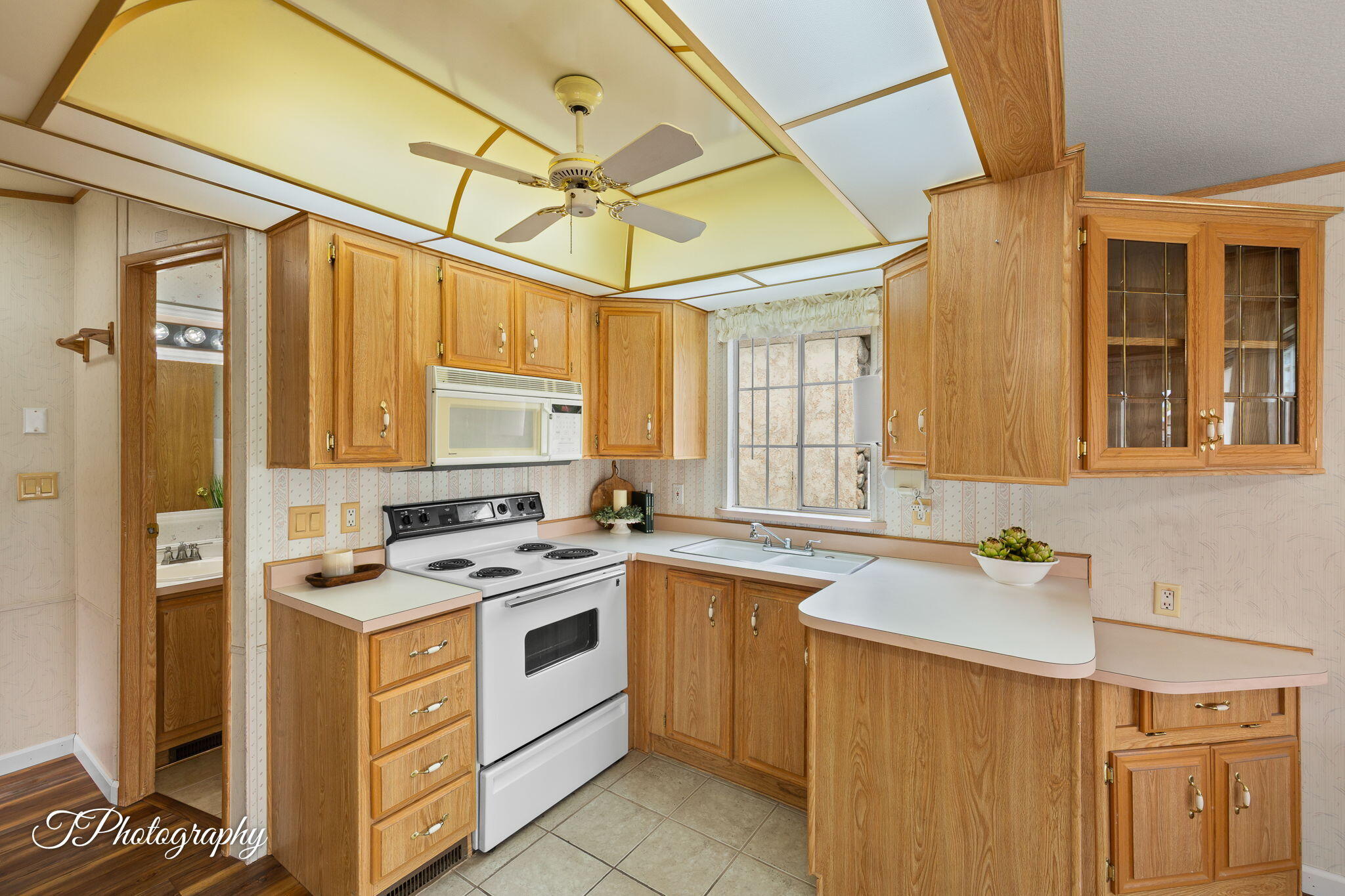 CANYON BREEZE RV RESORT - Residential