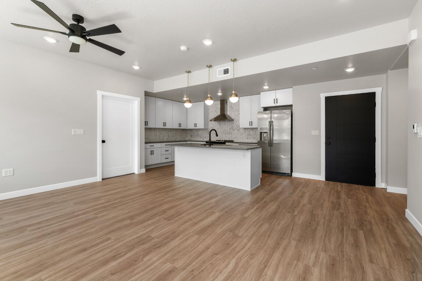 CORAL SPRINGS CONDOMINIUMS - Residential