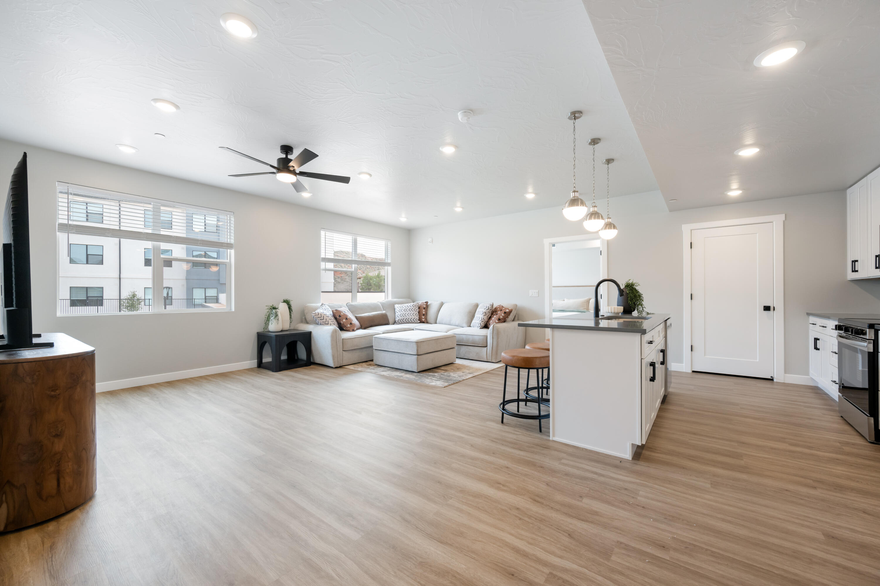 CORAL SPRINGS CONDOMINIUMS - Residential