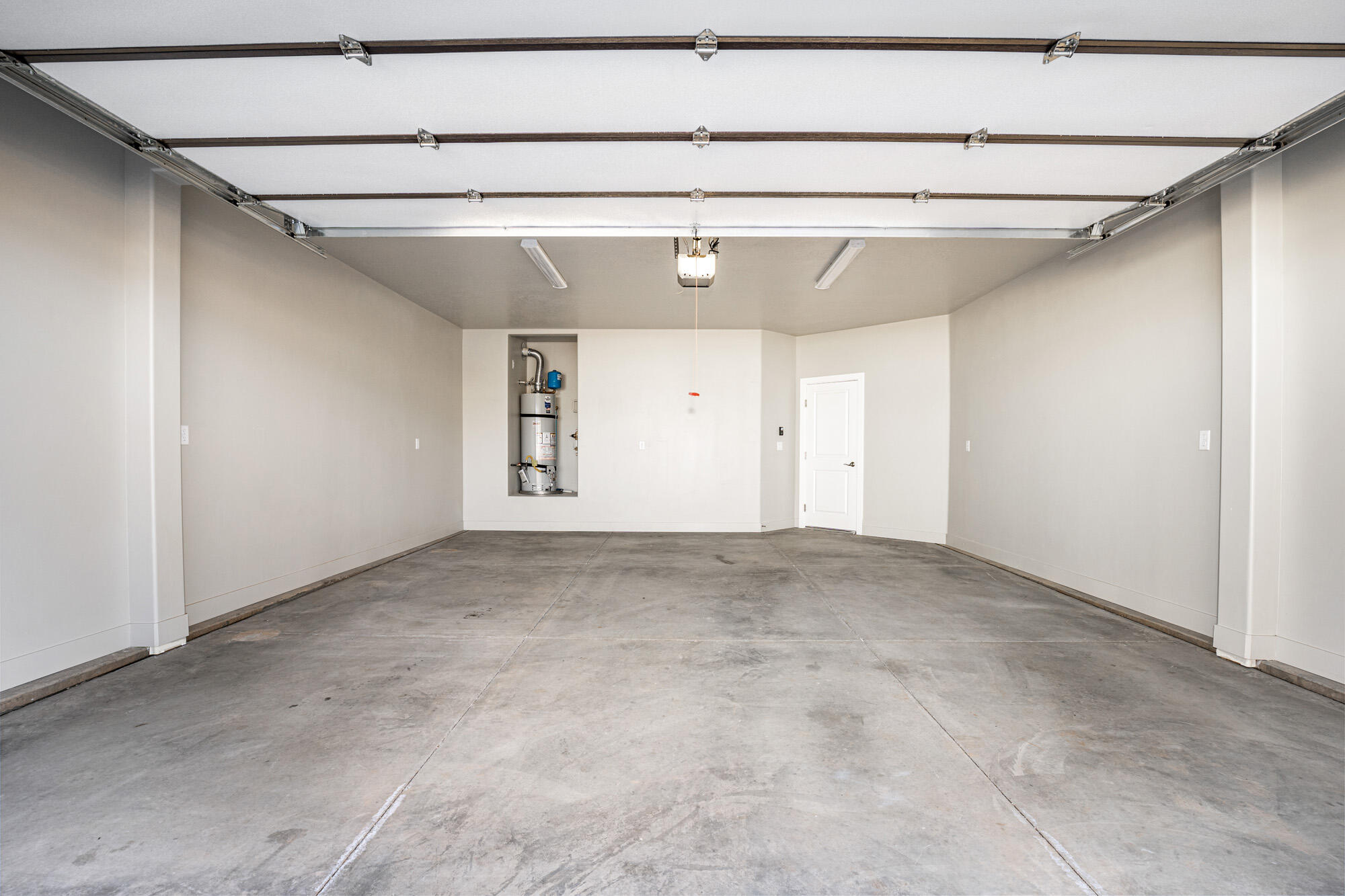 HURRICANE HEIGHTS TOWNHOMES - Residential