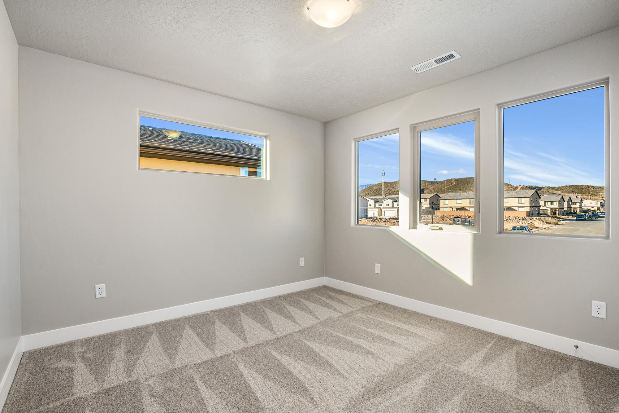 HURRICANE HEIGHTS TOWNHOMES - Residential