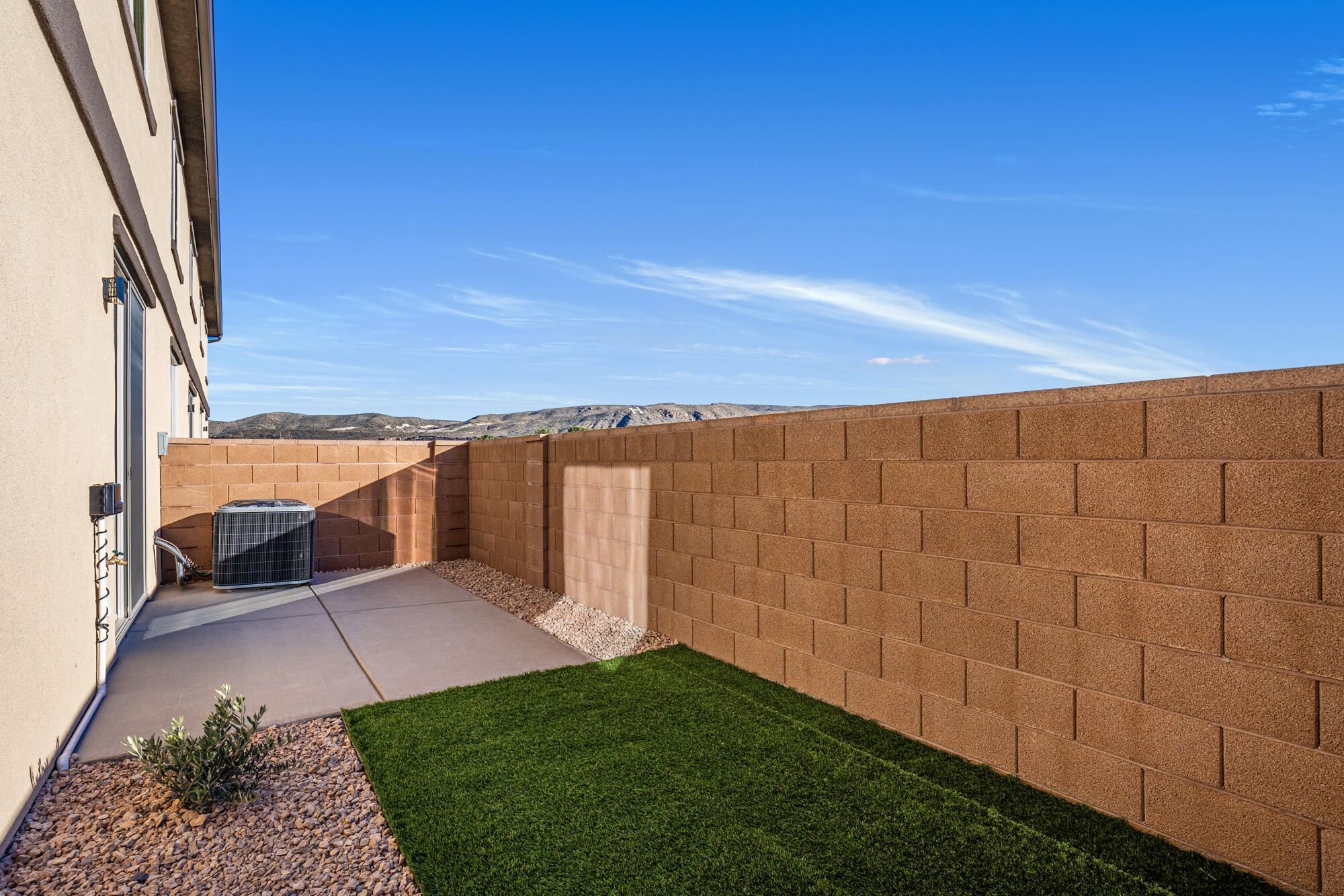 HURRICANE HEIGHTS TOWNHOMES - Residential