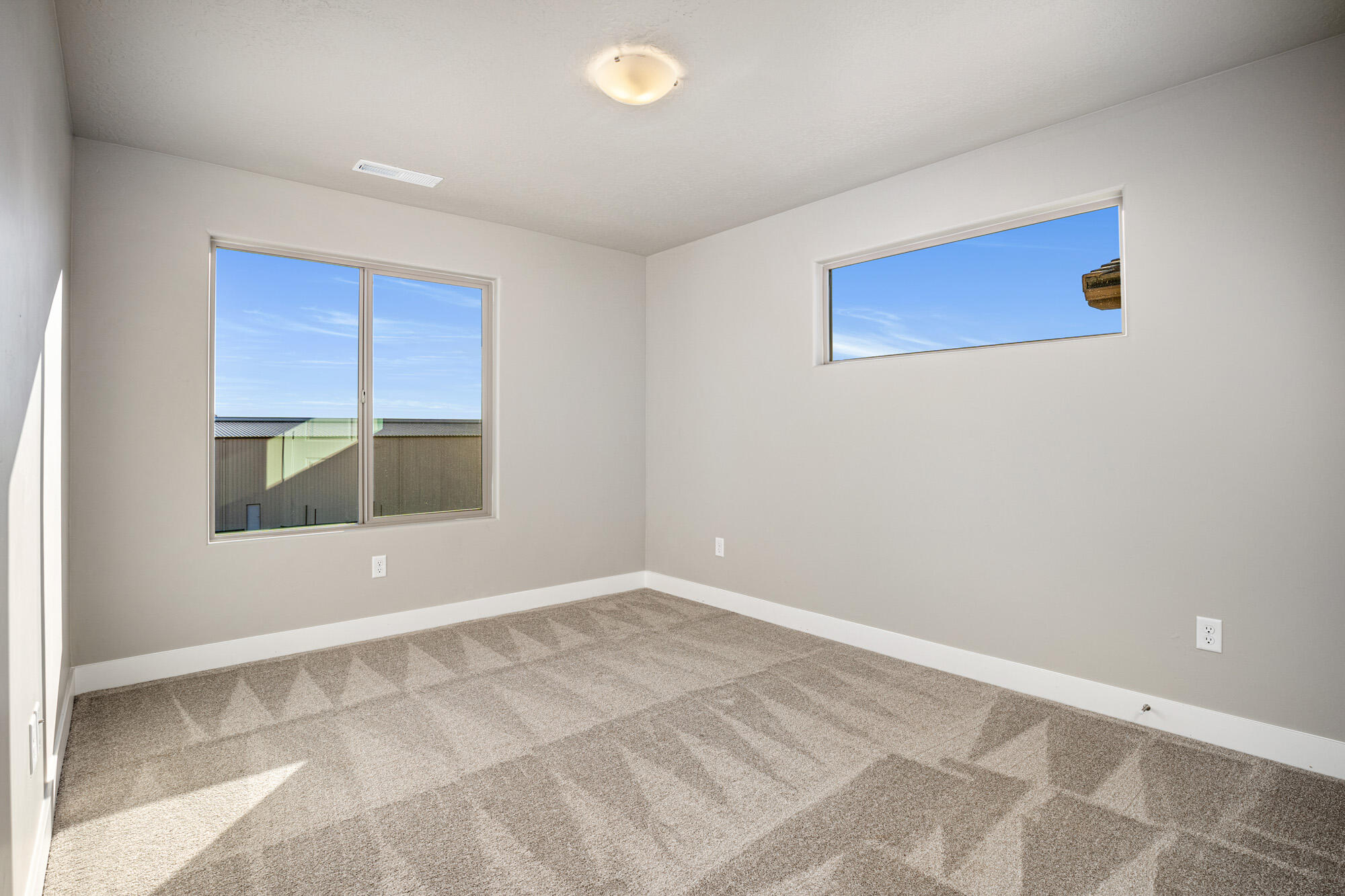 HURRICANE HEIGHTS TOWNHOMES - Residential