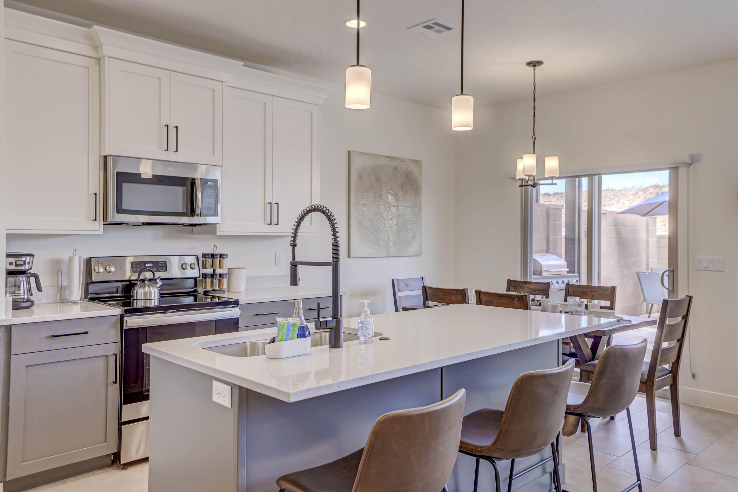 10 DIAGONAL CONDOS - Residential