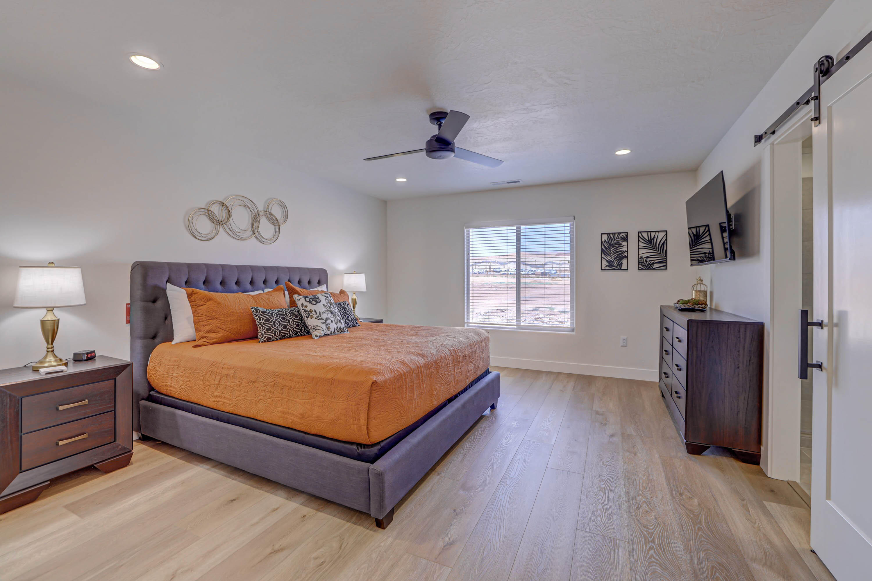 10 DIAGONAL CONDOS - Residential