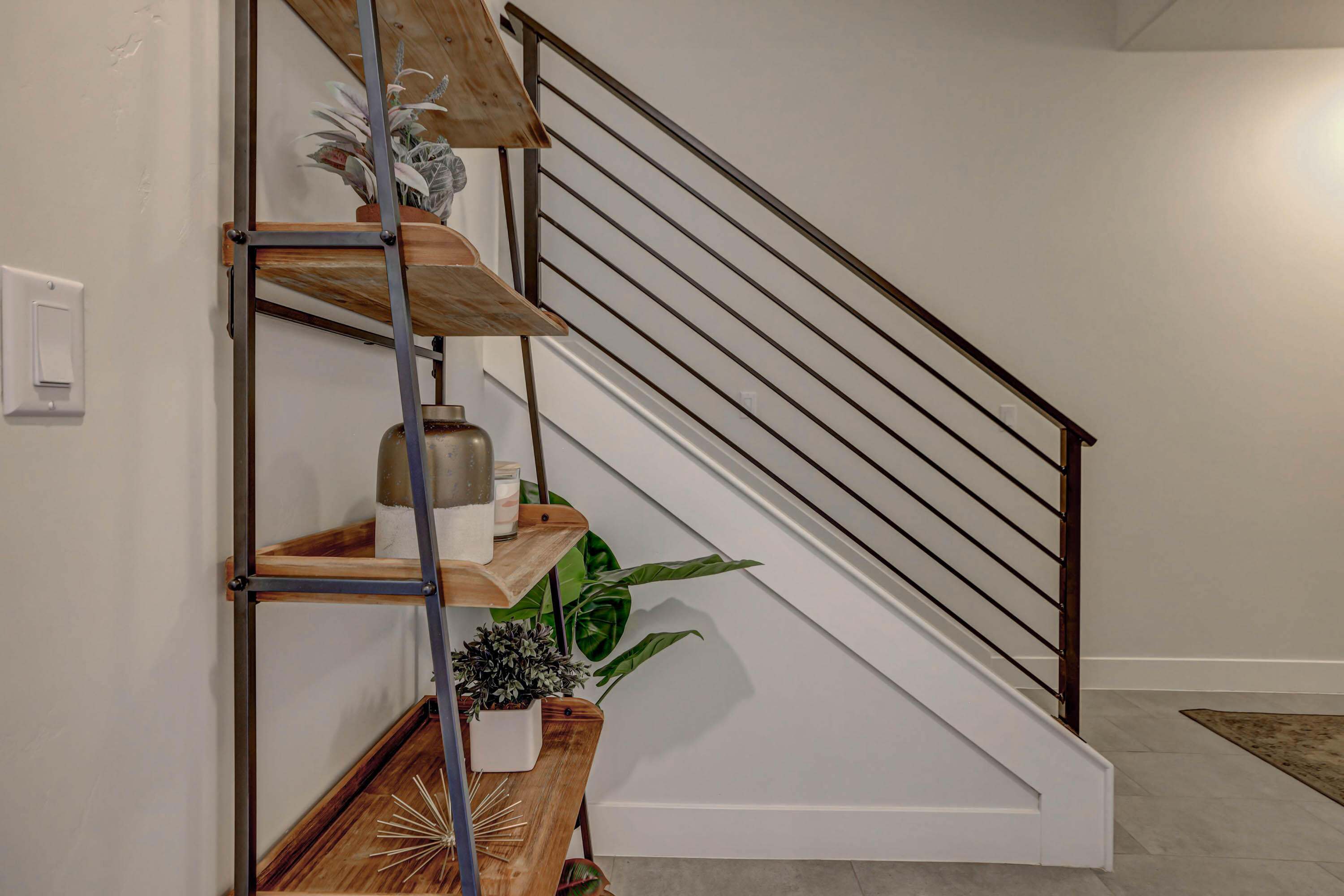 10 DIAGONAL CONDOS - Residential