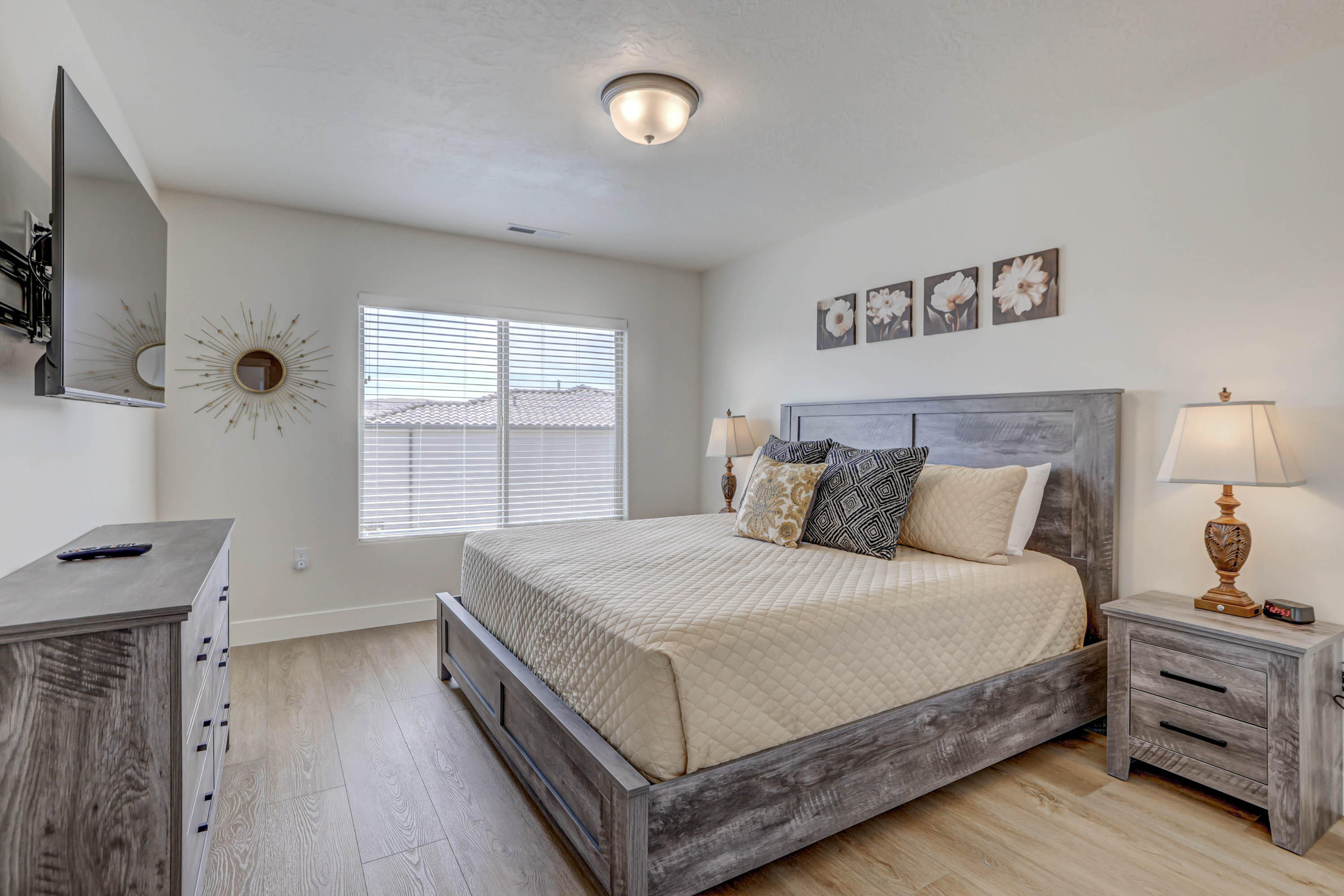 10 DIAGONAL CONDOS - Residential