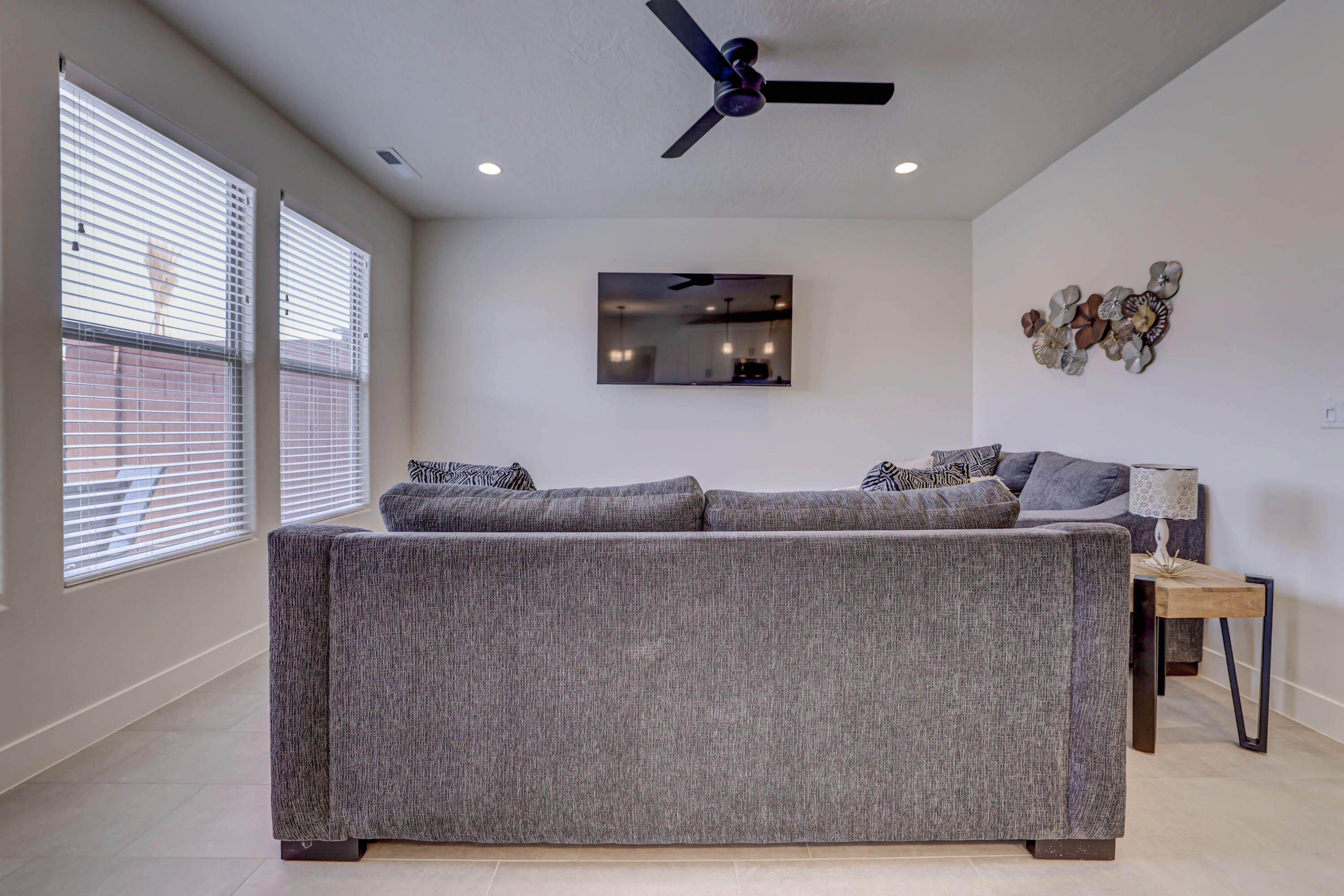 10 DIAGONAL CONDOS - Residential